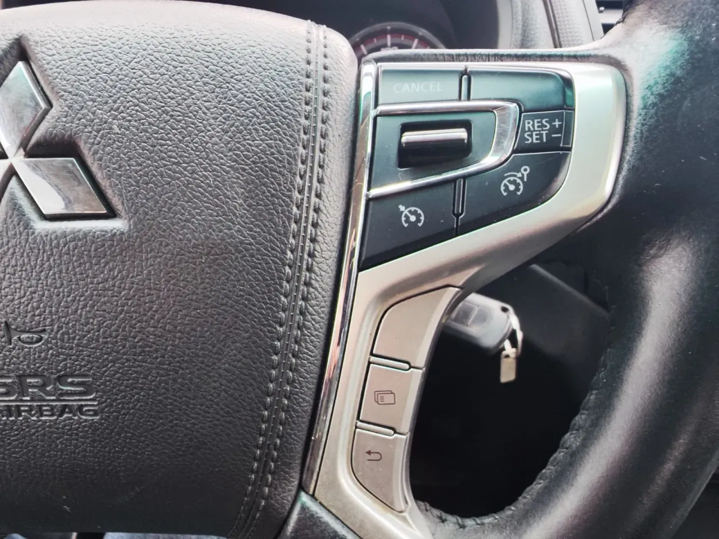 Cumpara/ Vinde online Mitsubishi L200 2020 SH, la cel mai bun pret pentru tine!