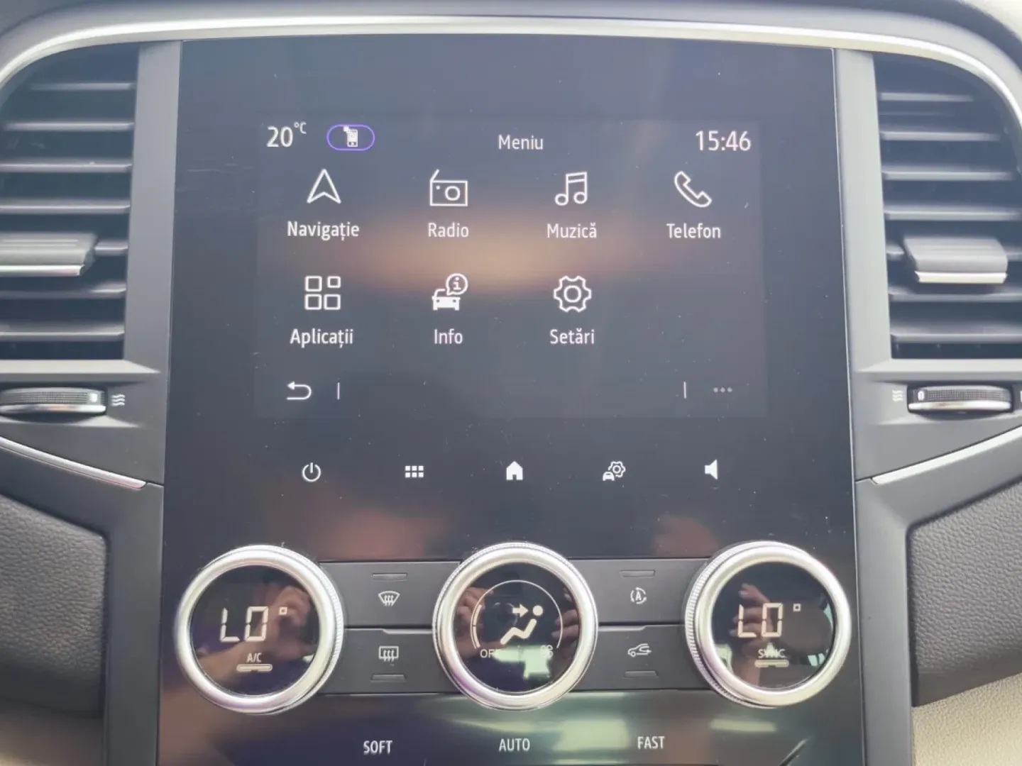 Cumpara/ Vinde online Renault  Megane 2019 SH, la cel mai bun pret pentru tine!