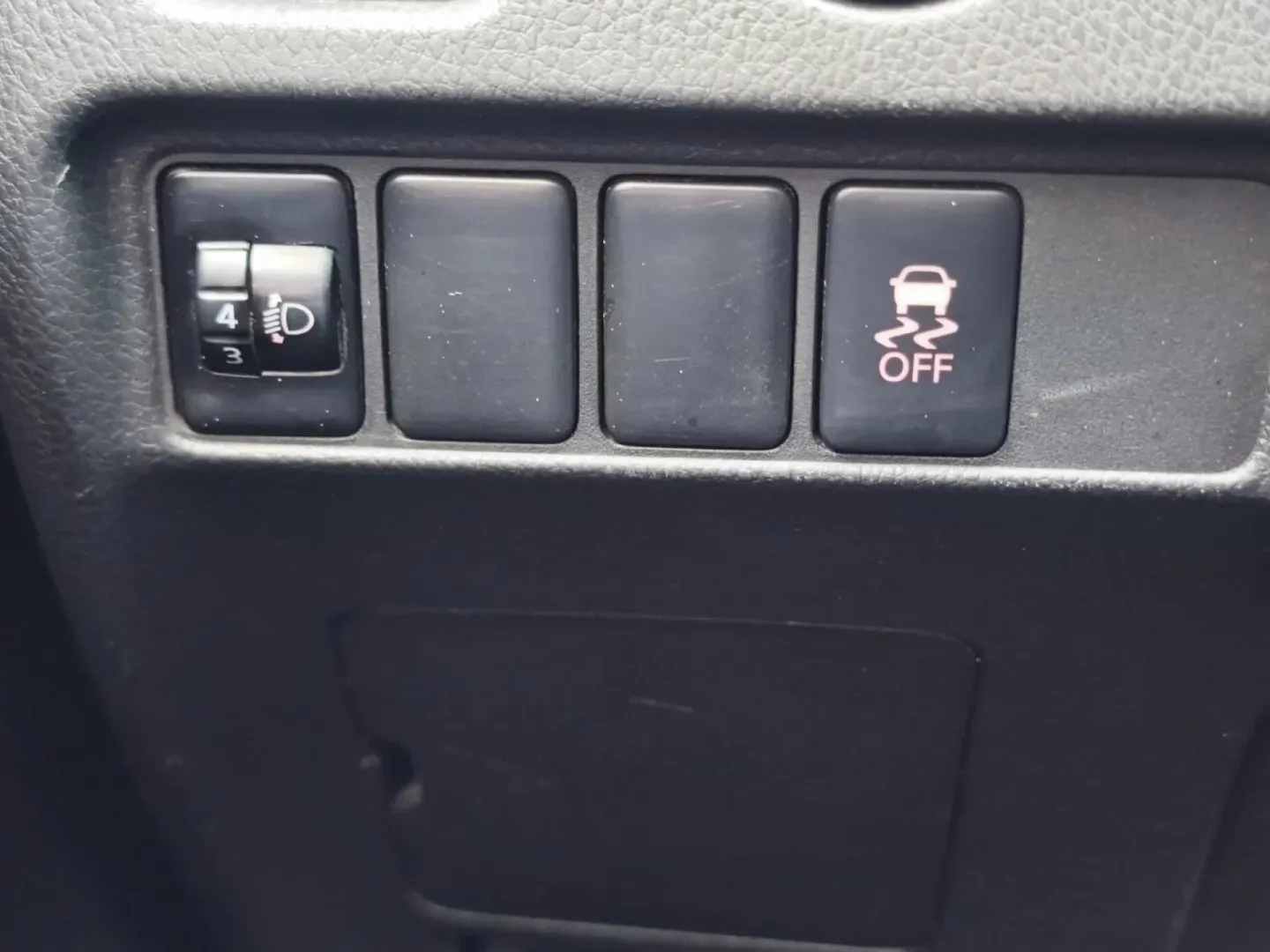 Cumpara/ Vinde online Mitsubishi L200 2020 SH, la cel mai bun pret pentru tine!