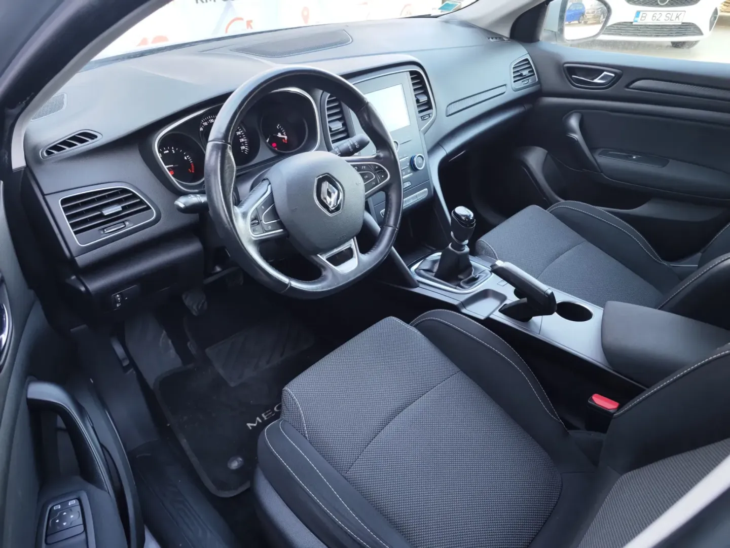 Cumpara/ Vinde online Renault  Megane 2018 SH, la cel mai bun pret pentru tine!