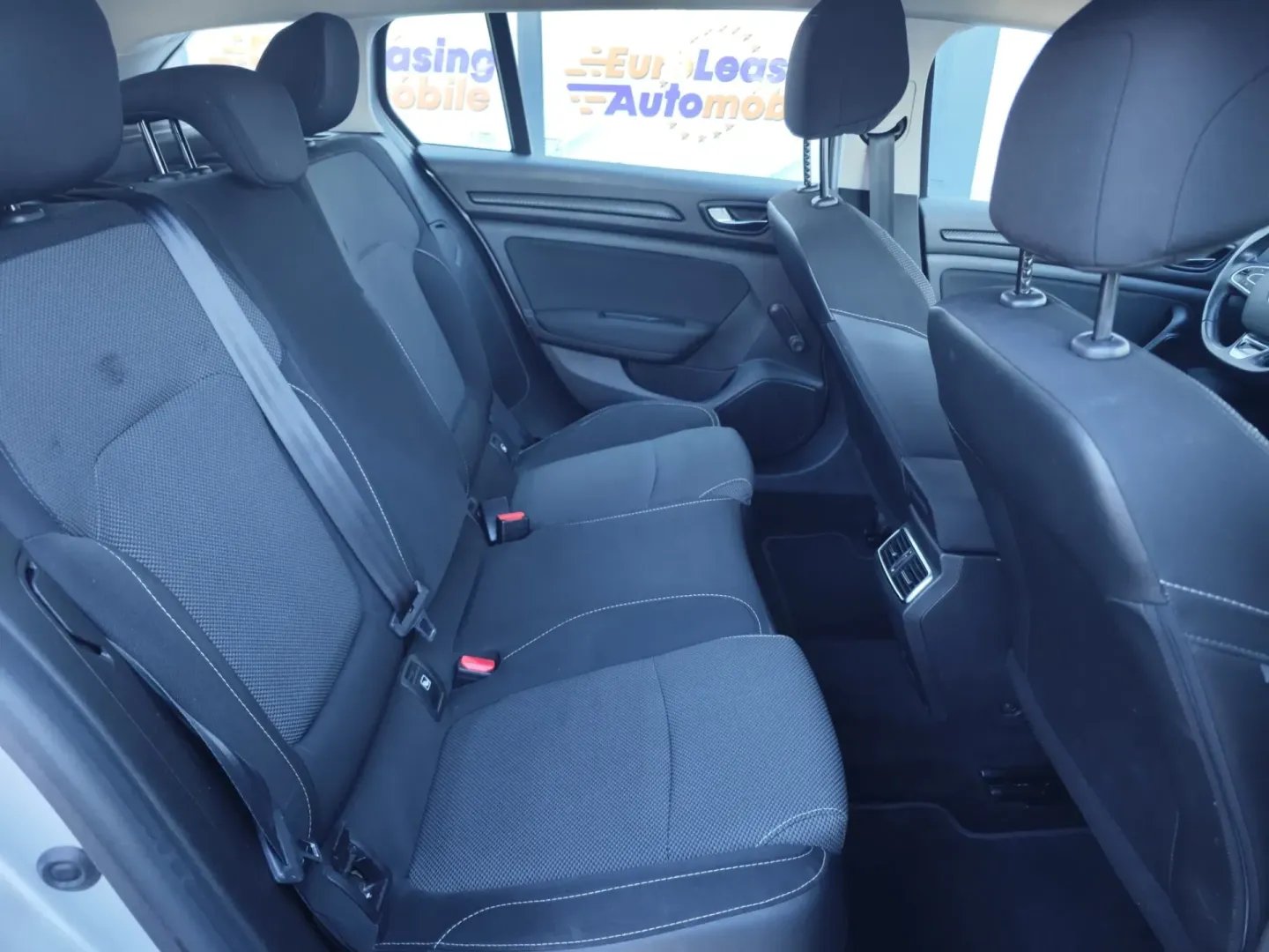 Cumpara/ Vinde online Renault  Megane 2018 SH, la cel mai bun pret pentru tine!
