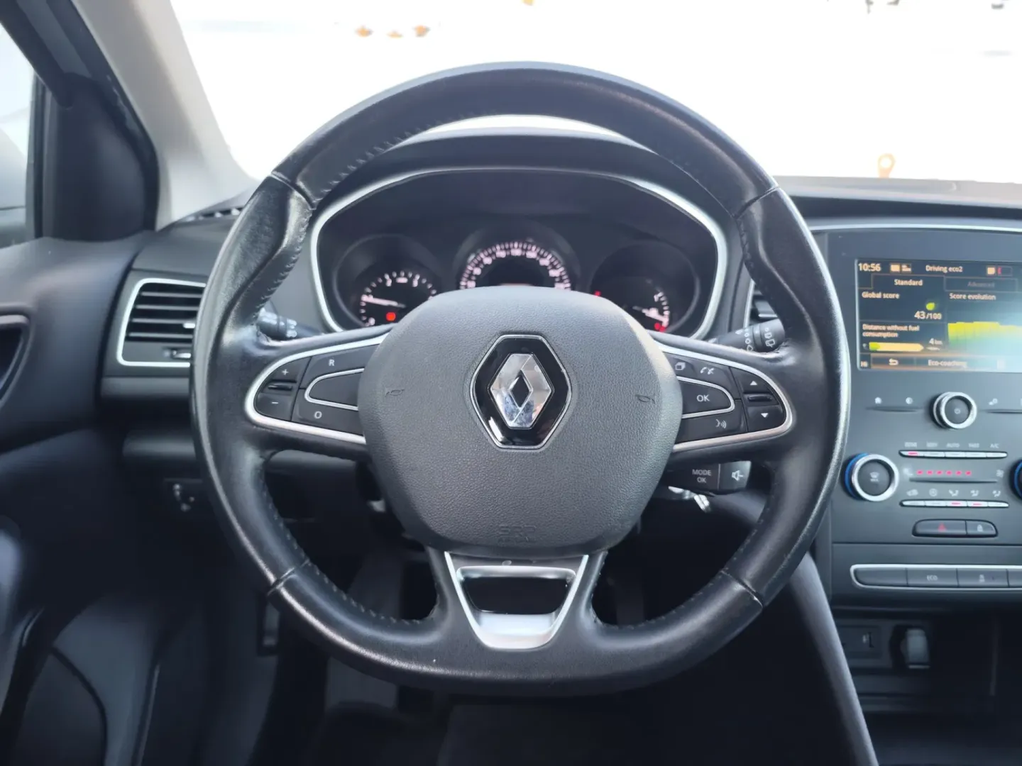 Cumpara/ Vinde online Renault  Megane 2018 SH, la cel mai bun pret pentru tine!