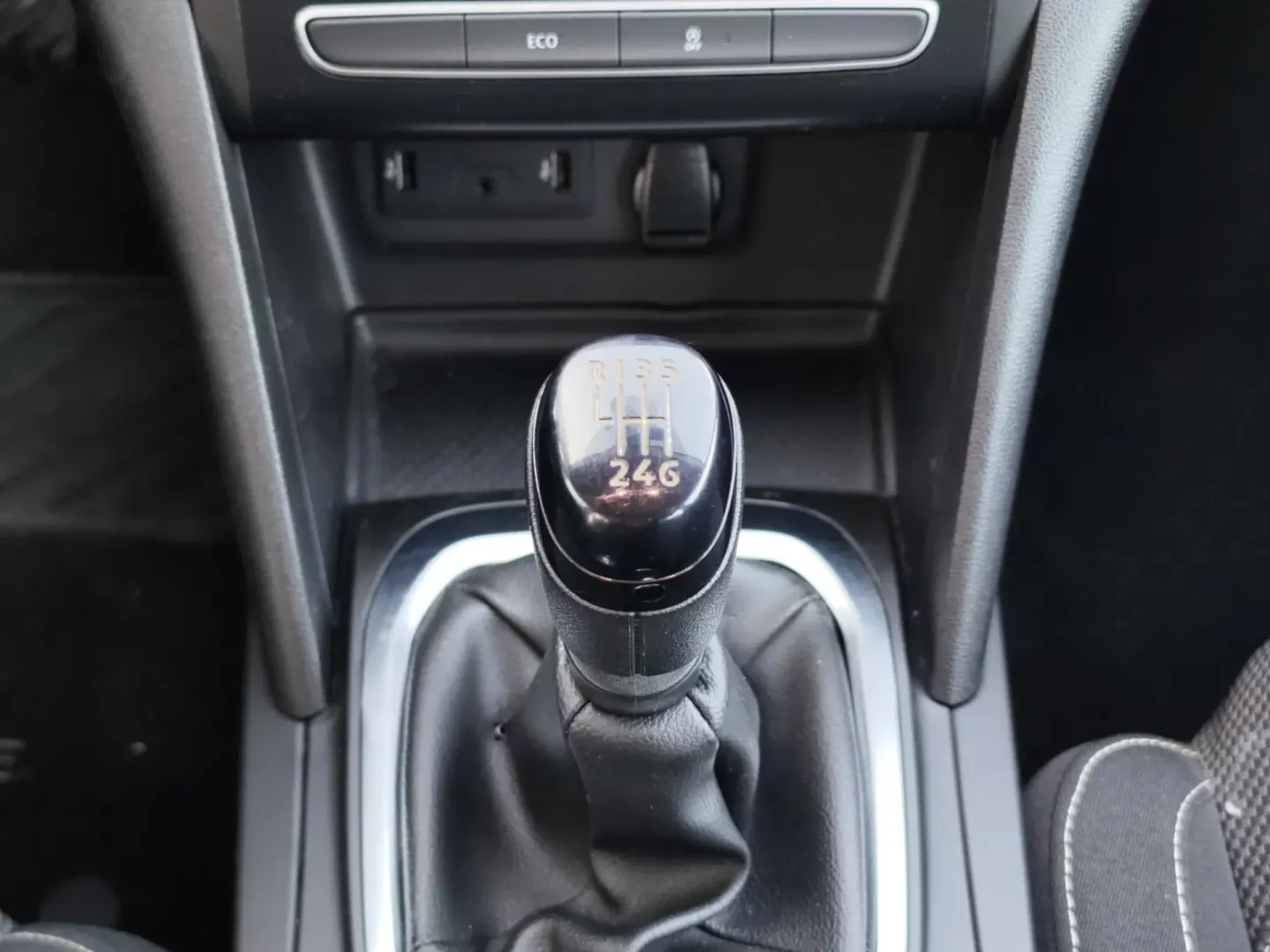 Cumpara/ Vinde online Renault  Megane 2018 SH, la cel mai bun pret pentru tine!