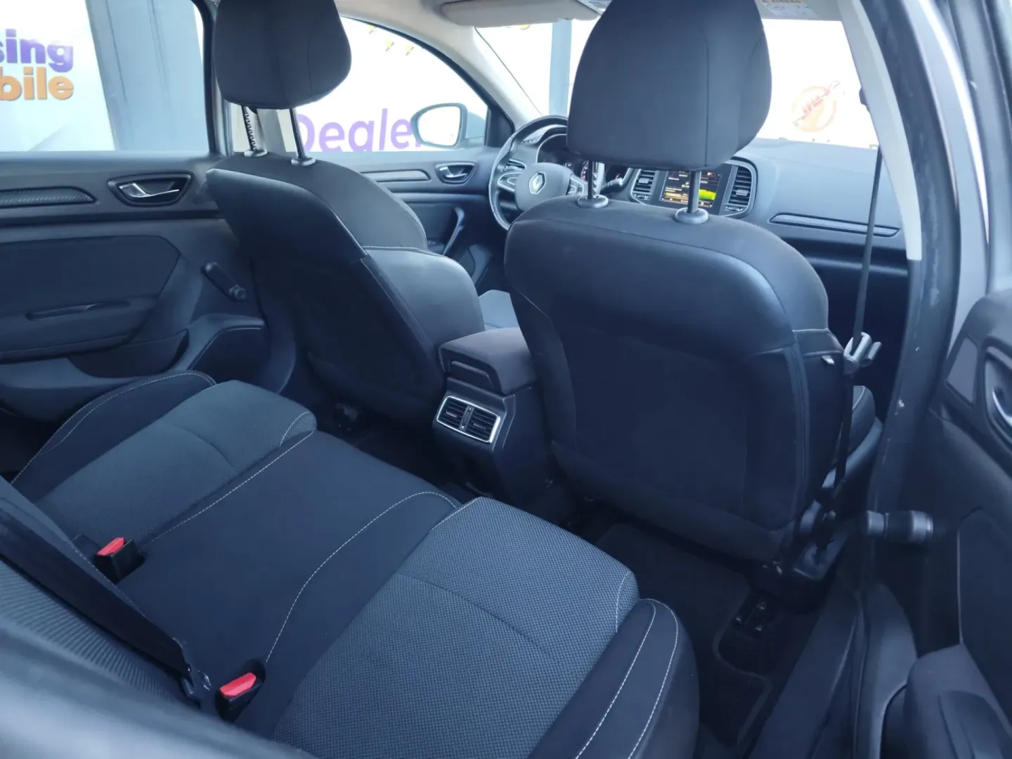 Cumpara/ Vinde online Renault  Megane 2018 SH, la cel mai bun pret pentru tine!