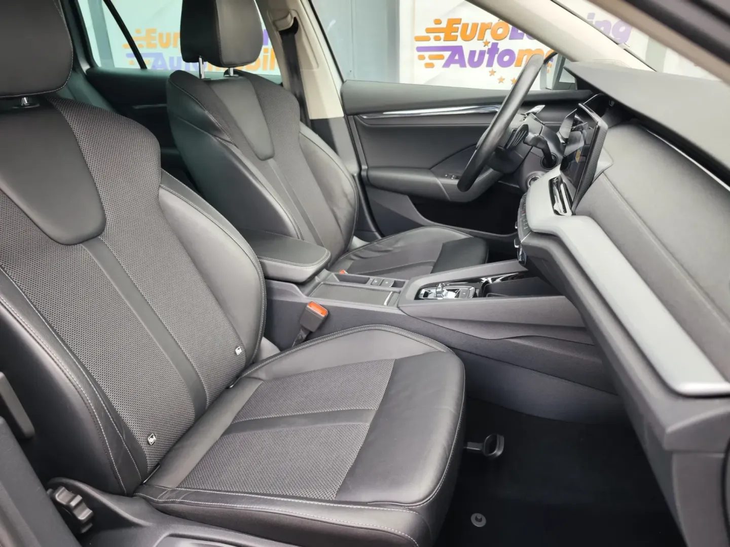 Cumpara/ Vinde online Skoda Octavia 2021 SH, la cel mai bun pret pentru tine!