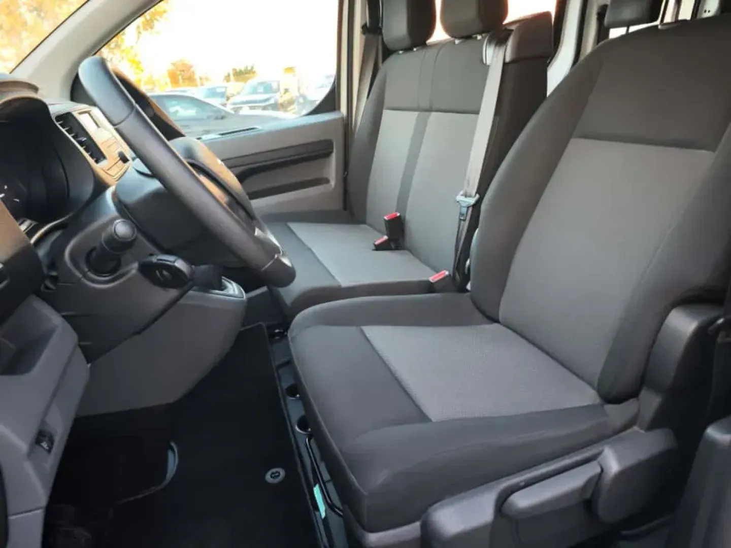Cumpara/ Vinde online Opel Vivaro 2021 SH, la cel mai bun pret pentru tine!