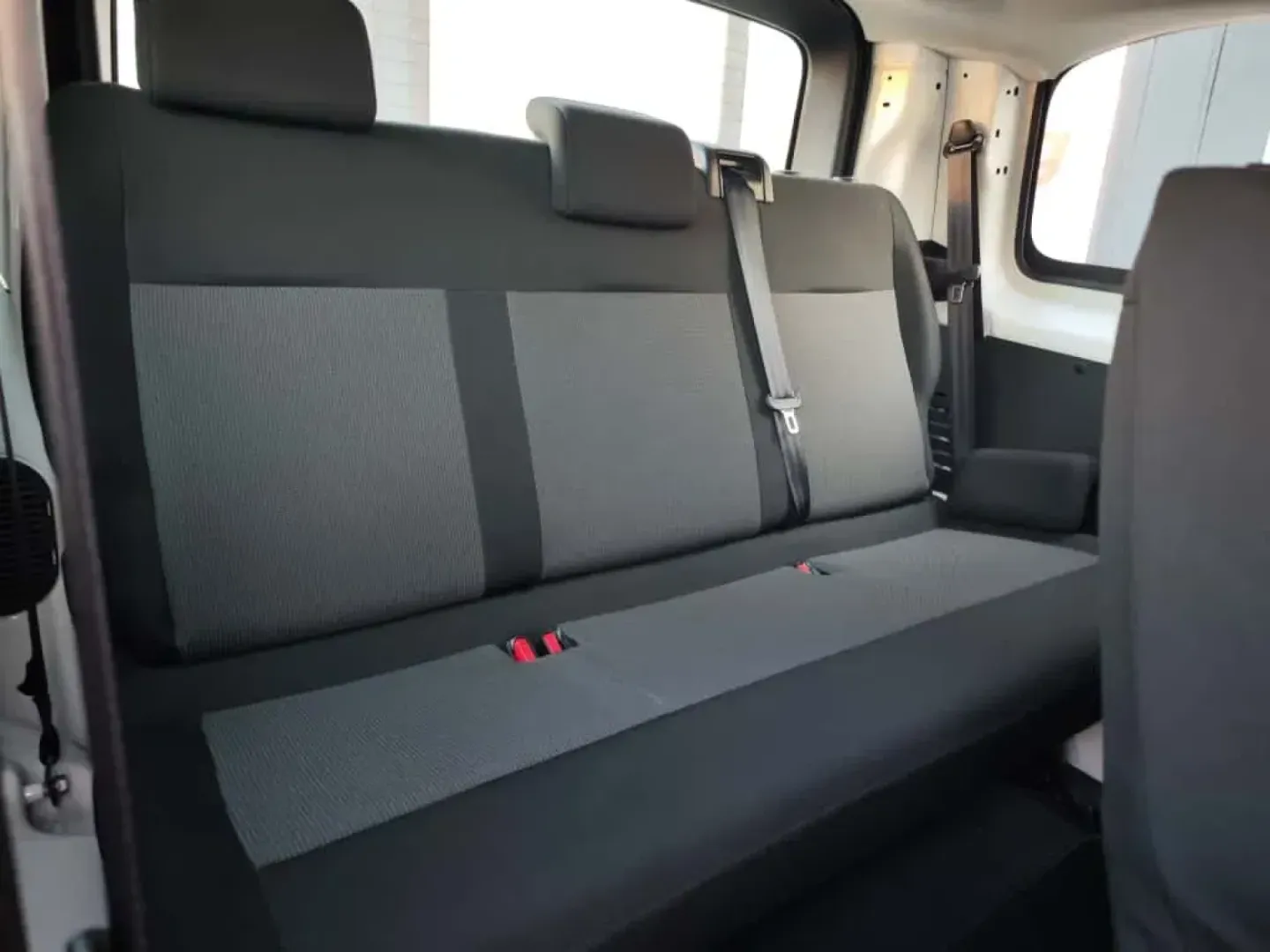 Cumpara/ Vinde online Opel Vivaro 2021 SH, la cel mai bun pret pentru tine!