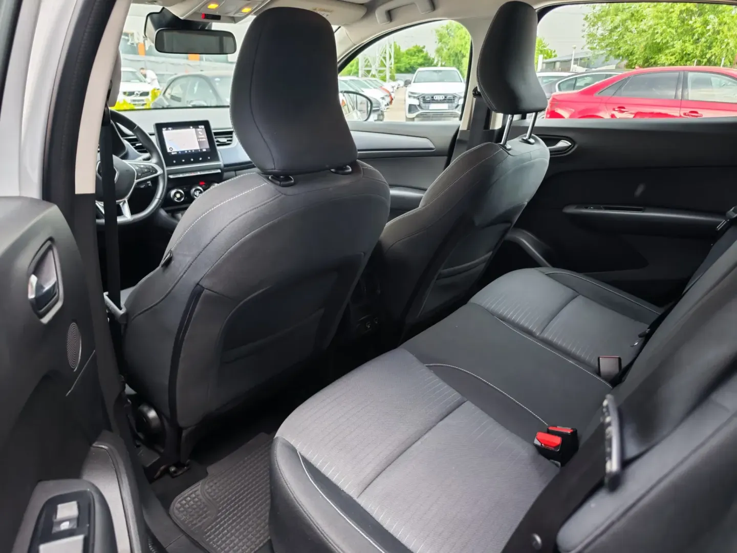 Cumpara/ Vinde online Renault  Arkana 2022 SH, la cel mai bun pret pentru tine!