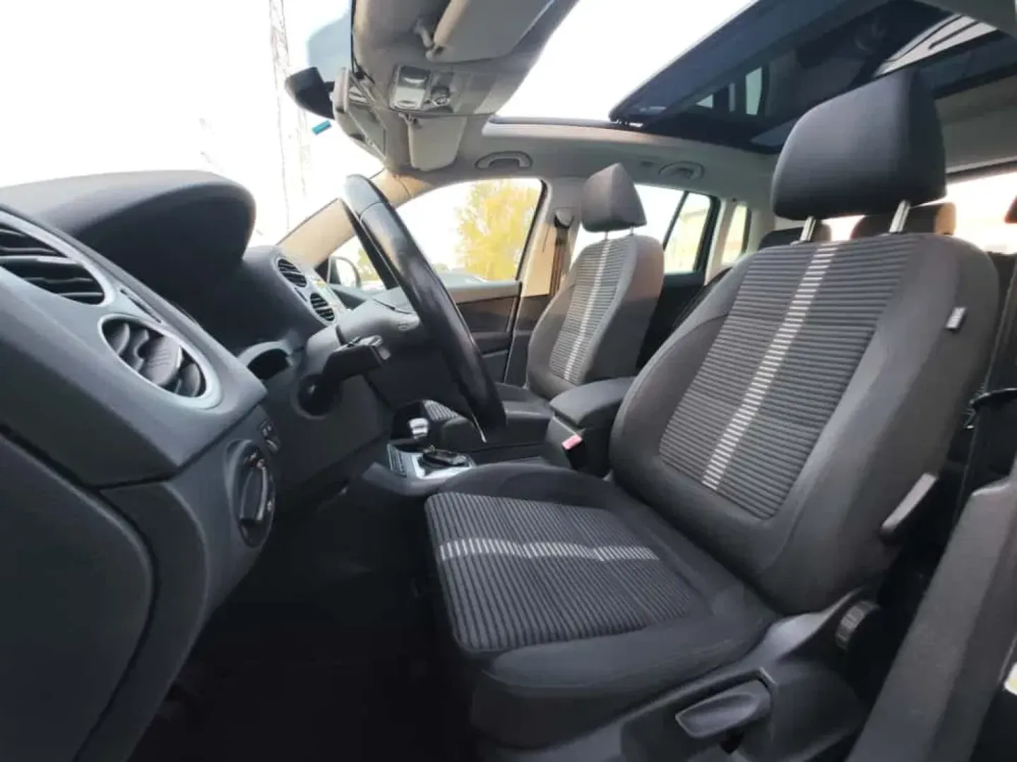 Cumpara/ Vinde online Volkswagen Tiguan 2010 SH, la cel mai bun pret pentru tine!