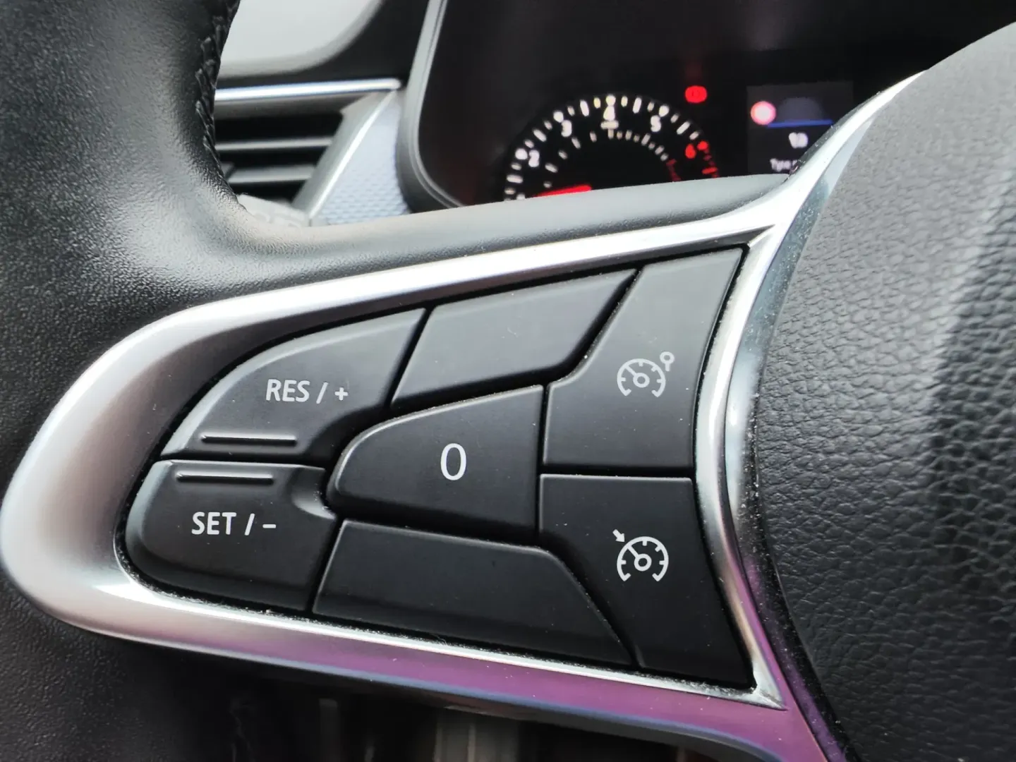 Cumpara/ Vinde online Renault  Arkana 2022 SH, la cel mai bun pret pentru tine!