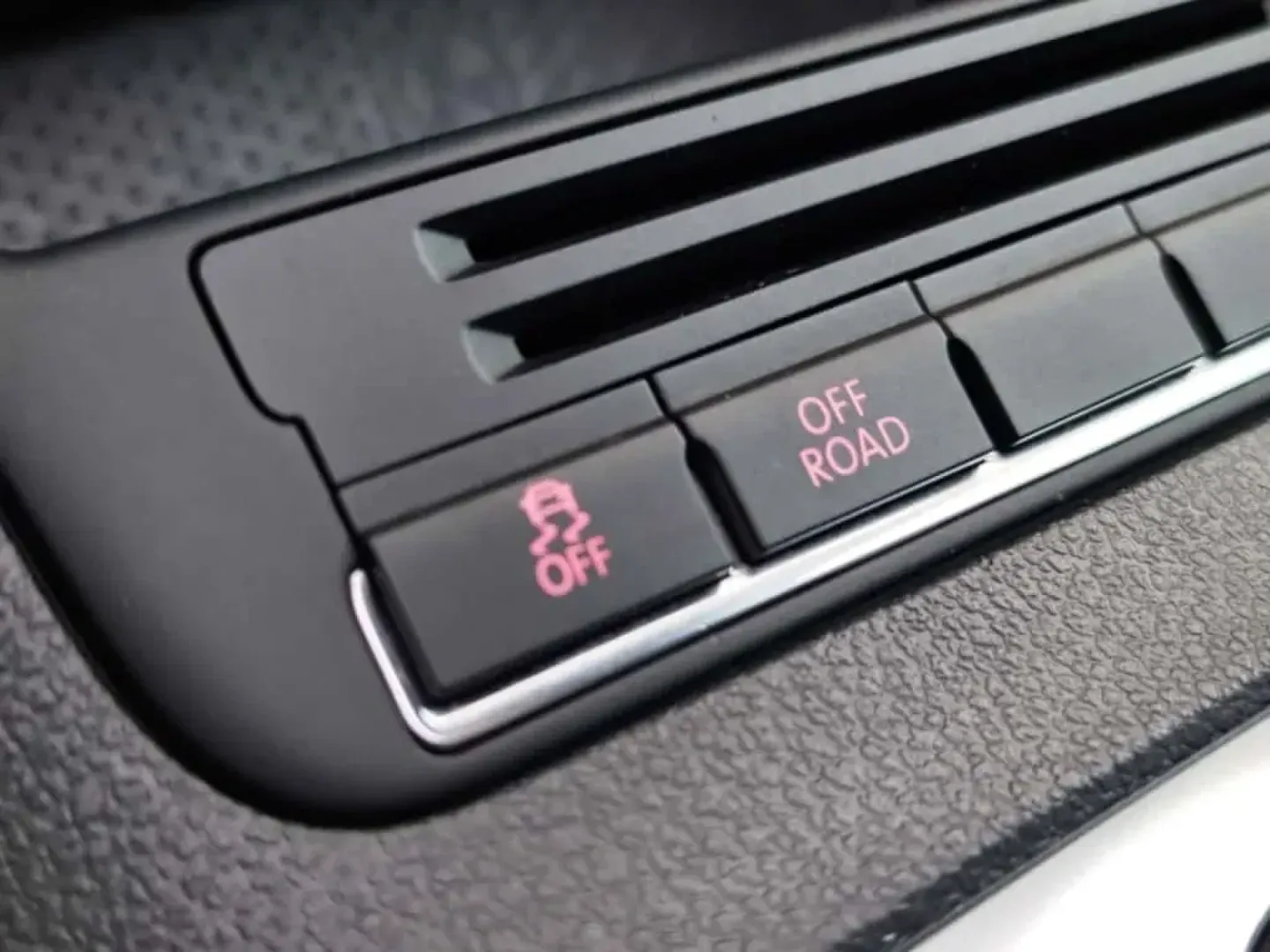 Cumpara/ Vinde online Volkswagen Tiguan 2010 SH, la cel mai bun pret pentru tine!