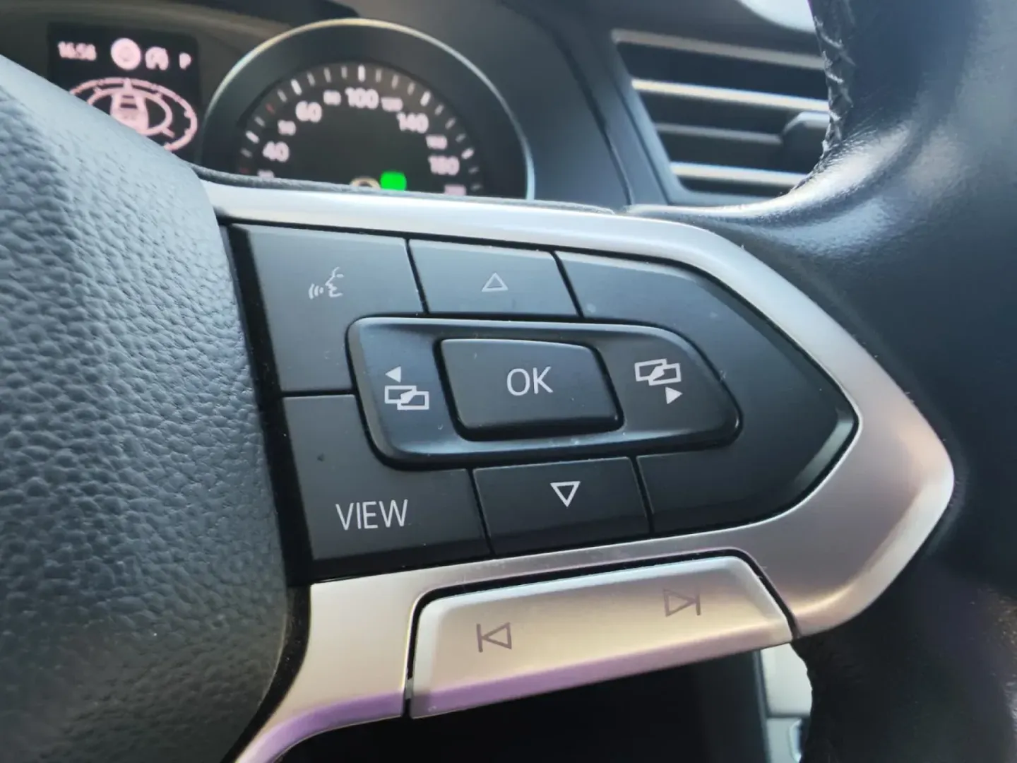 Cumpara/ Vinde online Volkswagen Passat 2020 SH, la cel mai bun pret pentru tine!