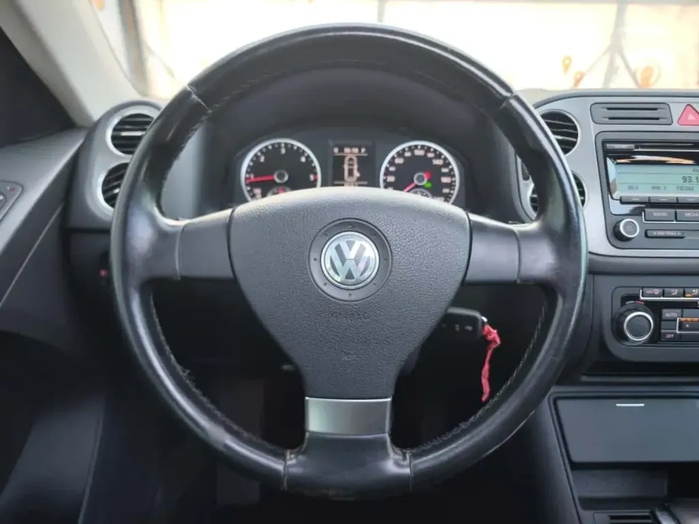 Cumpara/ Vinde online Volkswagen Tiguan 2010 SH, la cel mai bun pret pentru tine!
