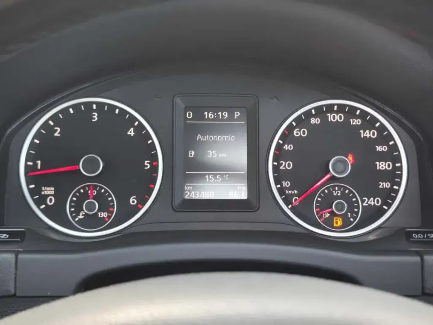 Cumpara/ Vinde online Volkswagen Tiguan 2010 SH, la cel mai bun pret pentru tine!