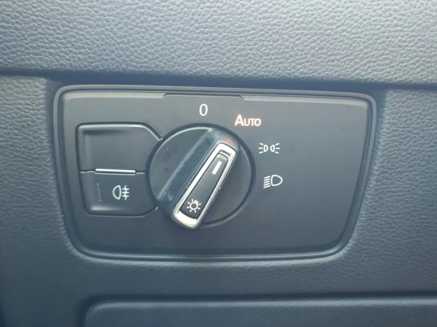 Cumpara/ Vinde online Volkswagen Passat 2020 SH, la cel mai bun pret pentru tine!