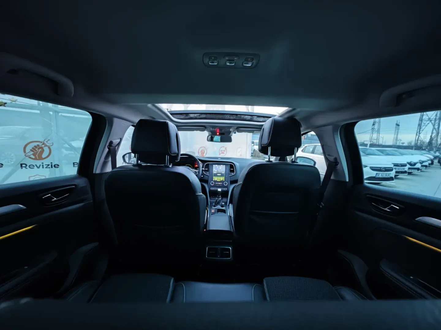 Cumpara/ Vinde online Renault  Megane 2018 SH, la cel mai bun pret pentru tine!