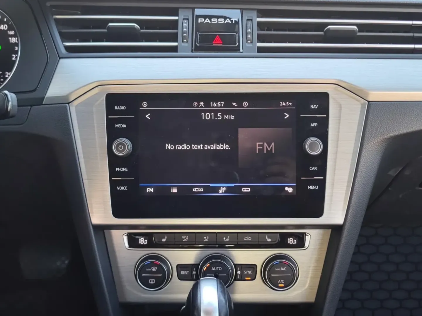Cumpara/ Vinde online Volkswagen Passat 2020 SH, la cel mai bun pret pentru tine!