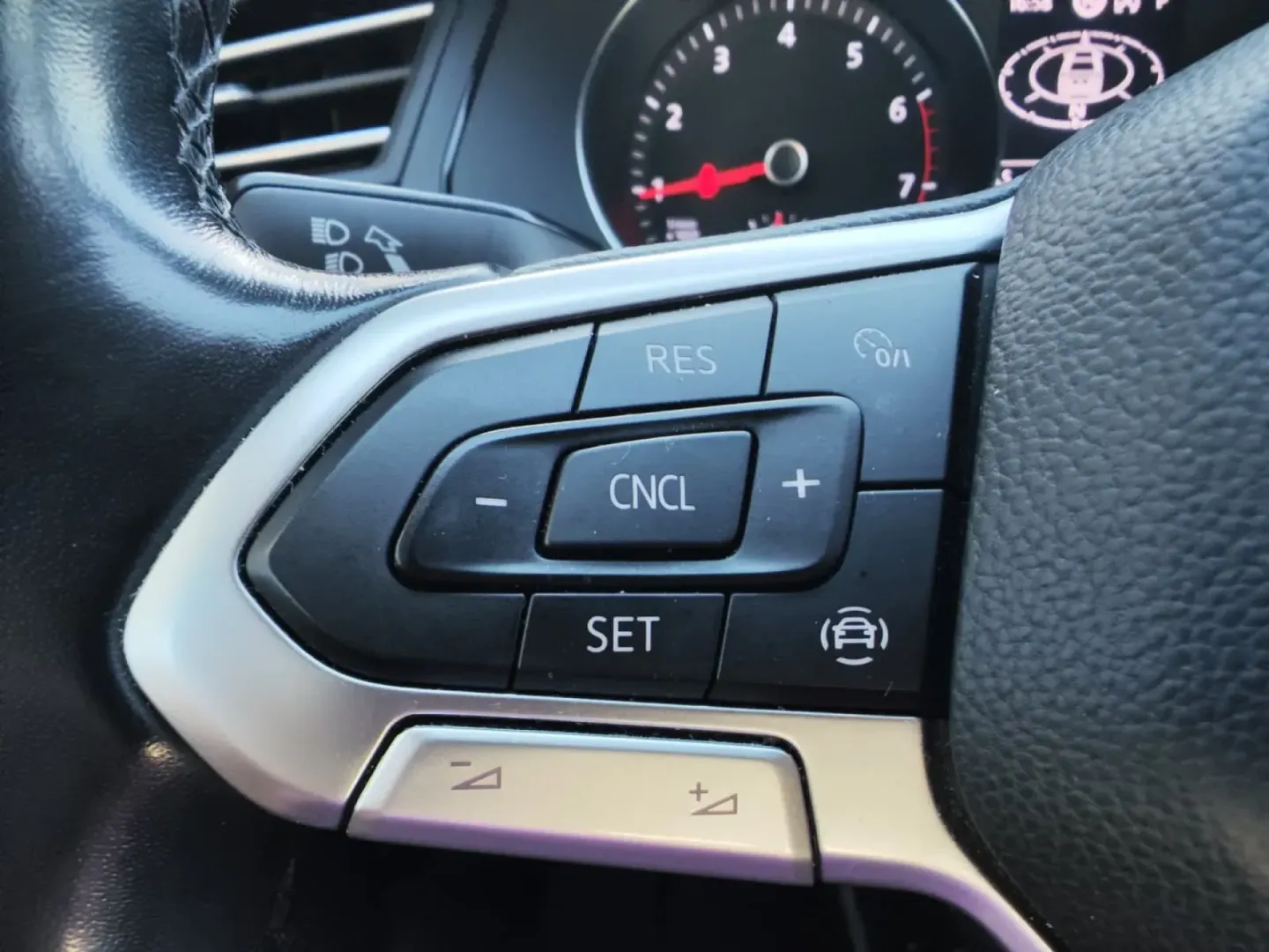 Cumpara/ Vinde online Volkswagen Passat 2020 SH, la cel mai bun pret pentru tine!