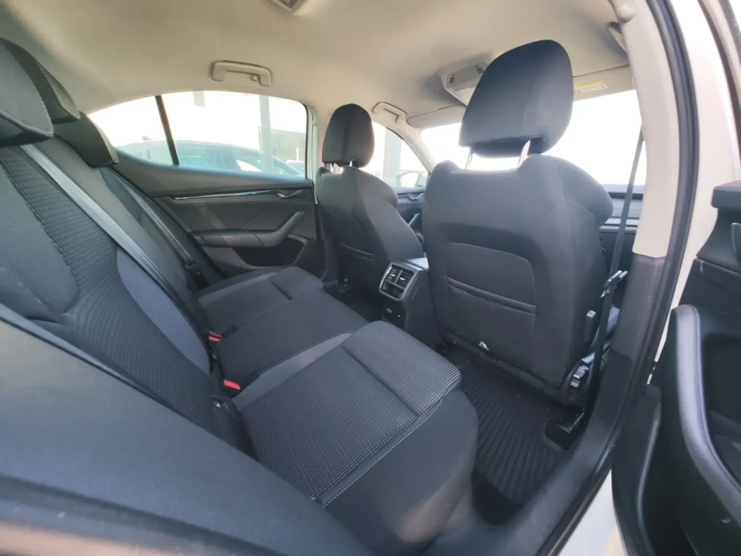 Cumpara/ Vinde online Skoda Octavia 2021 SH, la cel mai bun pret pentru tine!