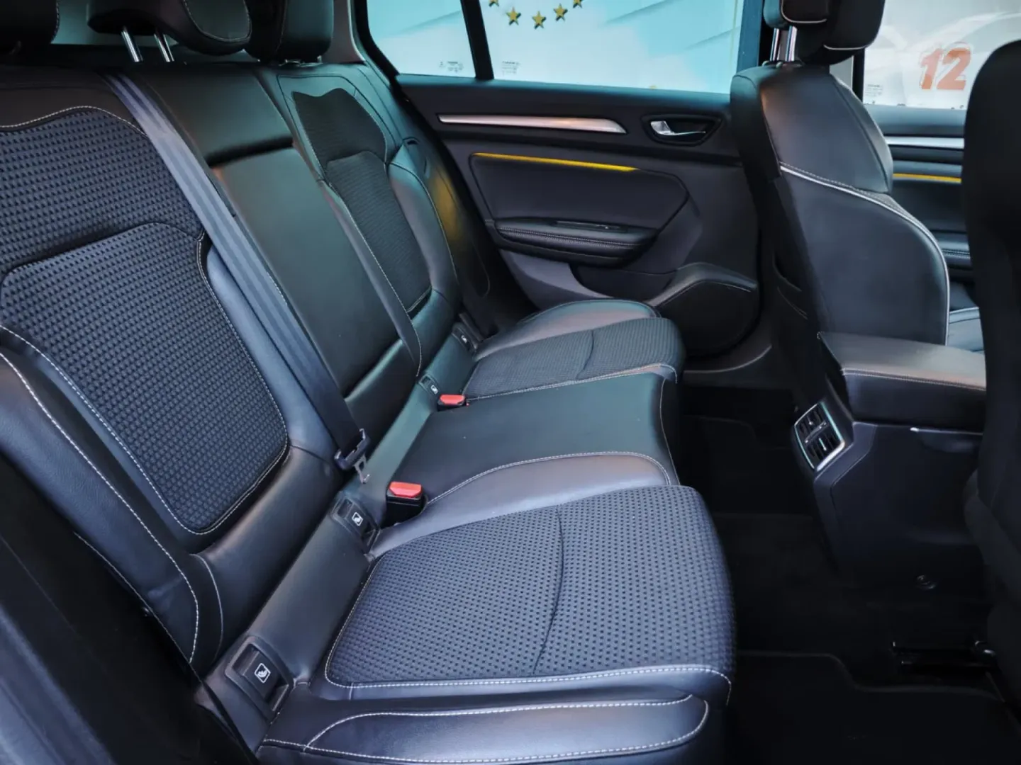 Cumpara/ Vinde online Renault  Megane 2018 SH, la cel mai bun pret pentru tine!