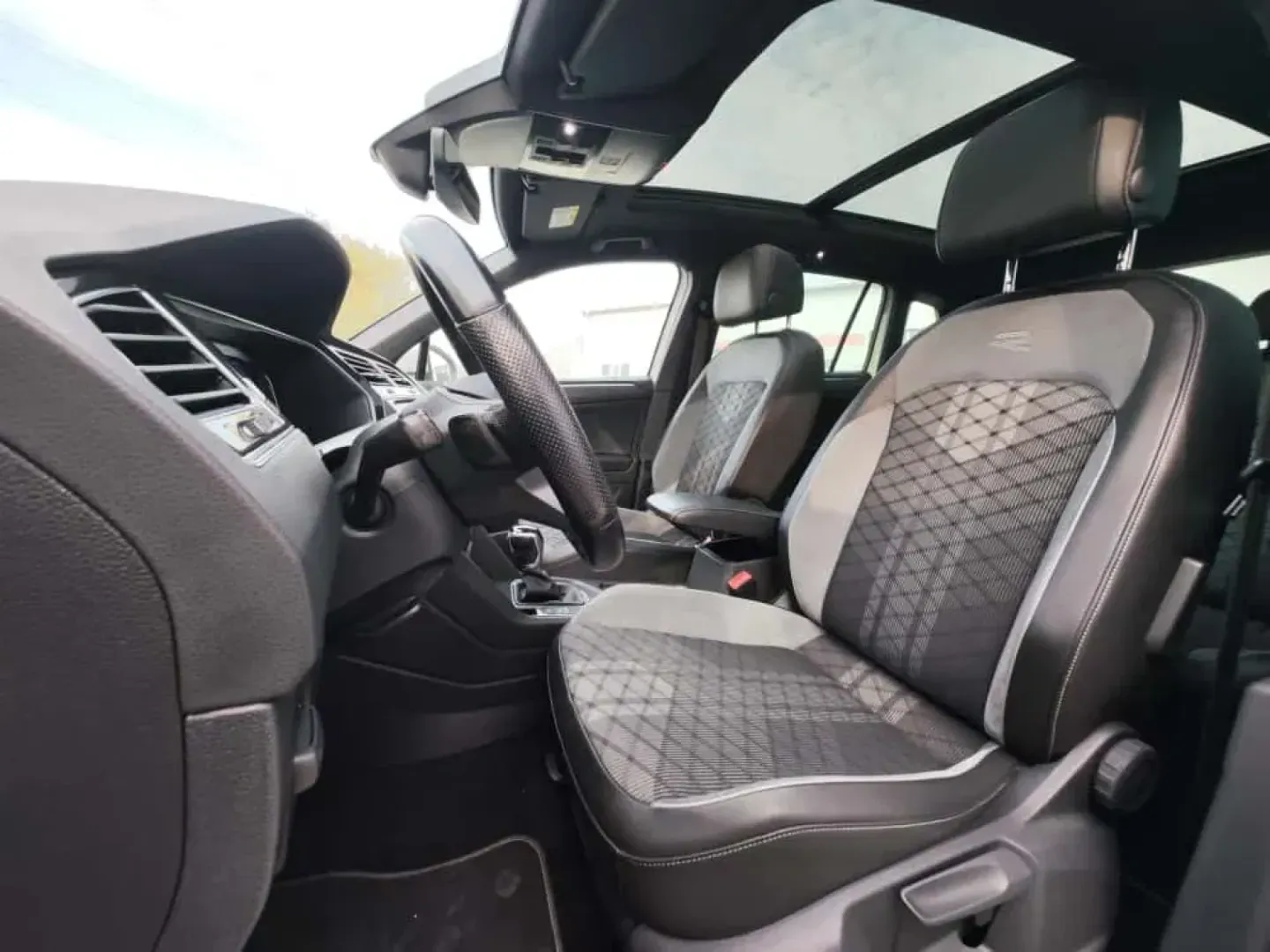 Cumpara/ Vinde online Volkswagen Tiguan 2021 SH, la cel mai bun pret pentru tine!