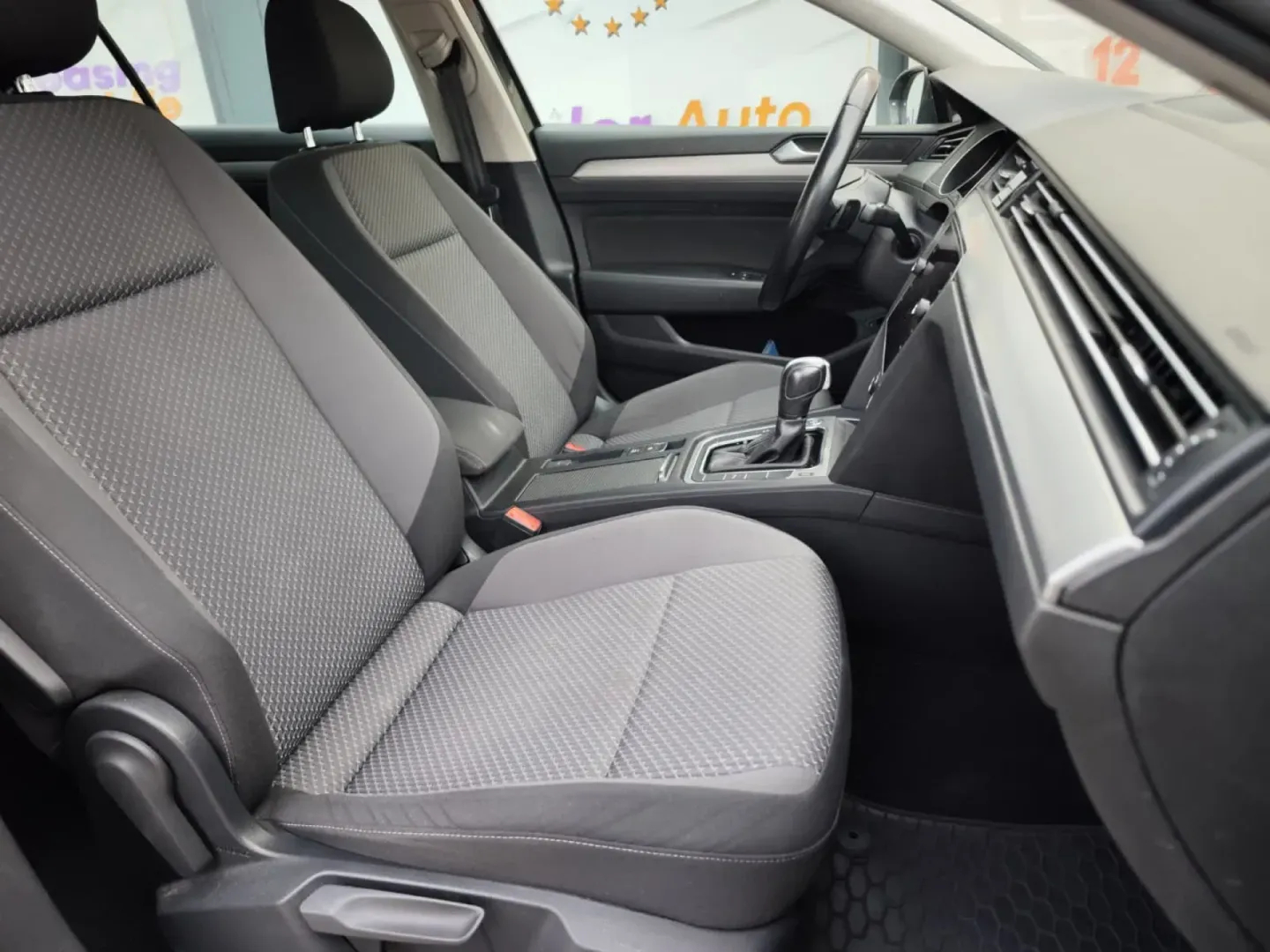 Cumpara/ Vinde online Volkswagen Passat 2020 SH, la cel mai bun pret pentru tine!