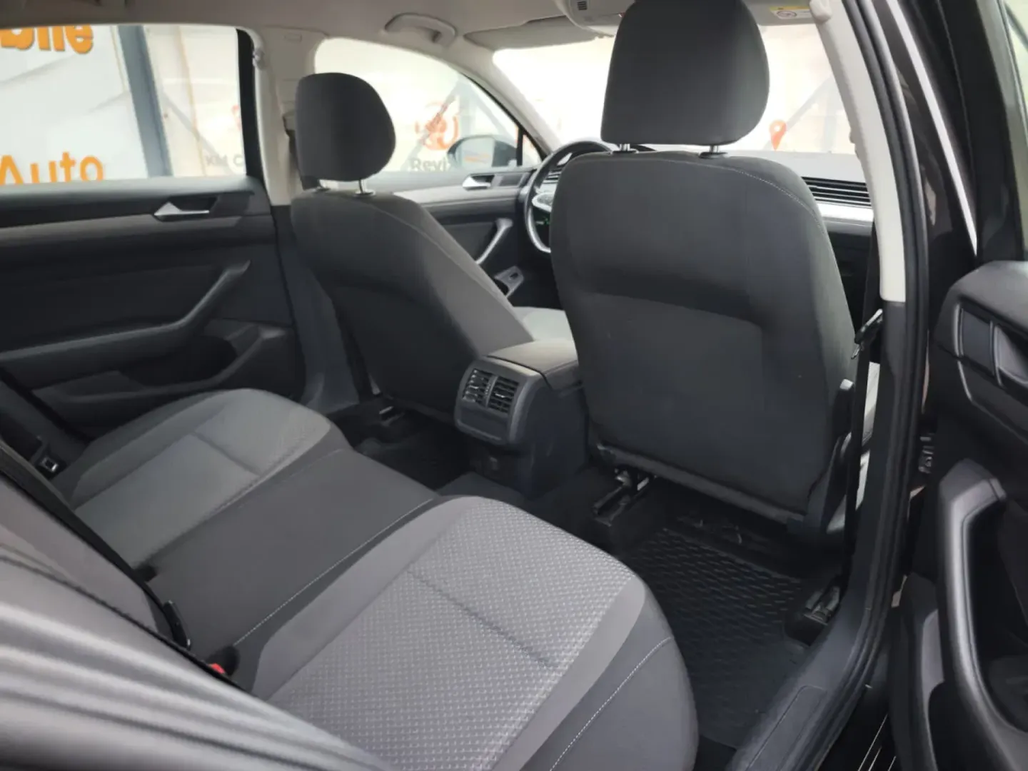 Cumpara/ Vinde online Volkswagen Passat 2020 SH, la cel mai bun pret pentru tine!