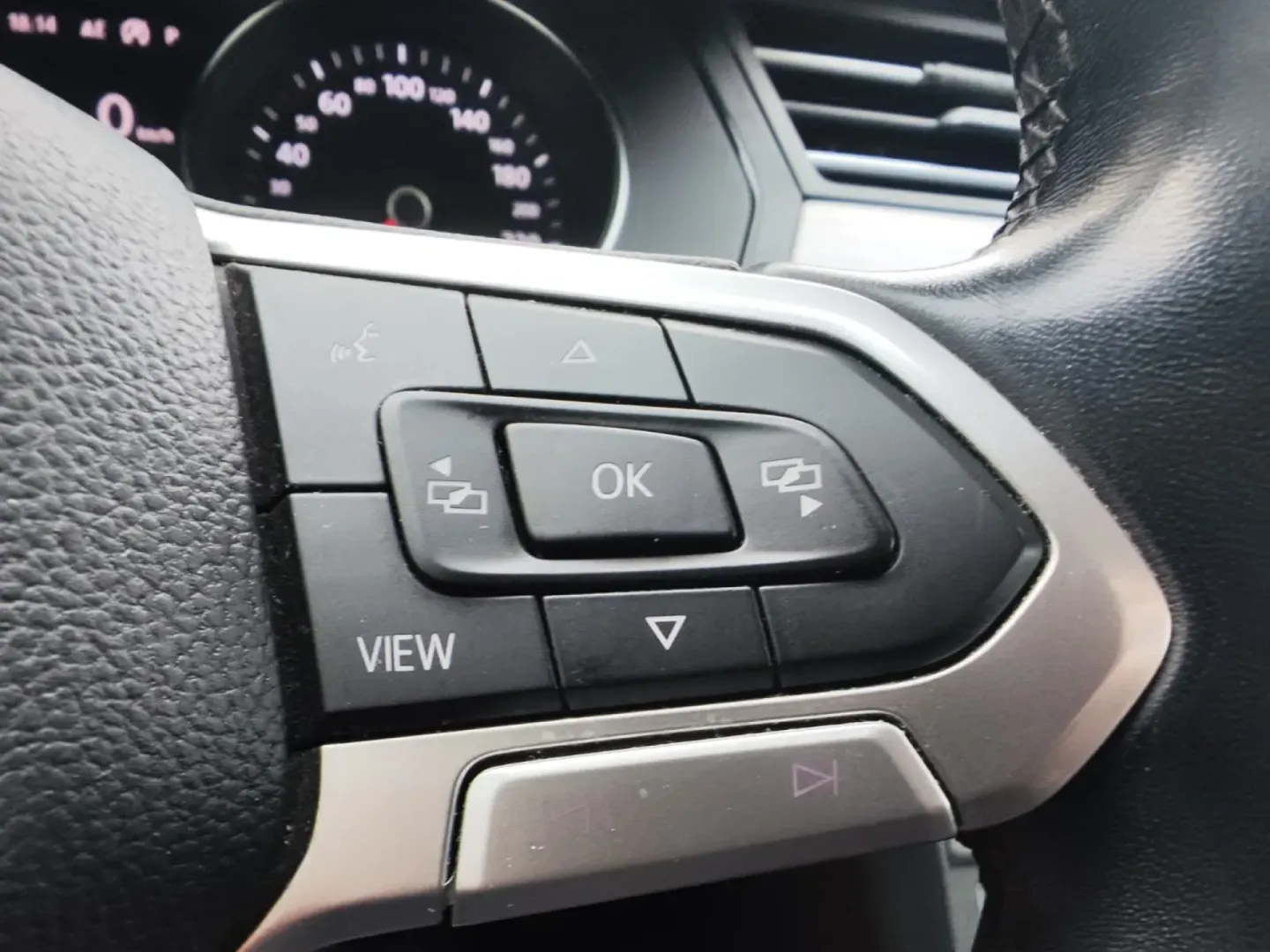Cumpara/ Vinde online Volkswagen Passat 2020 SH, la cel mai bun pret pentru tine!