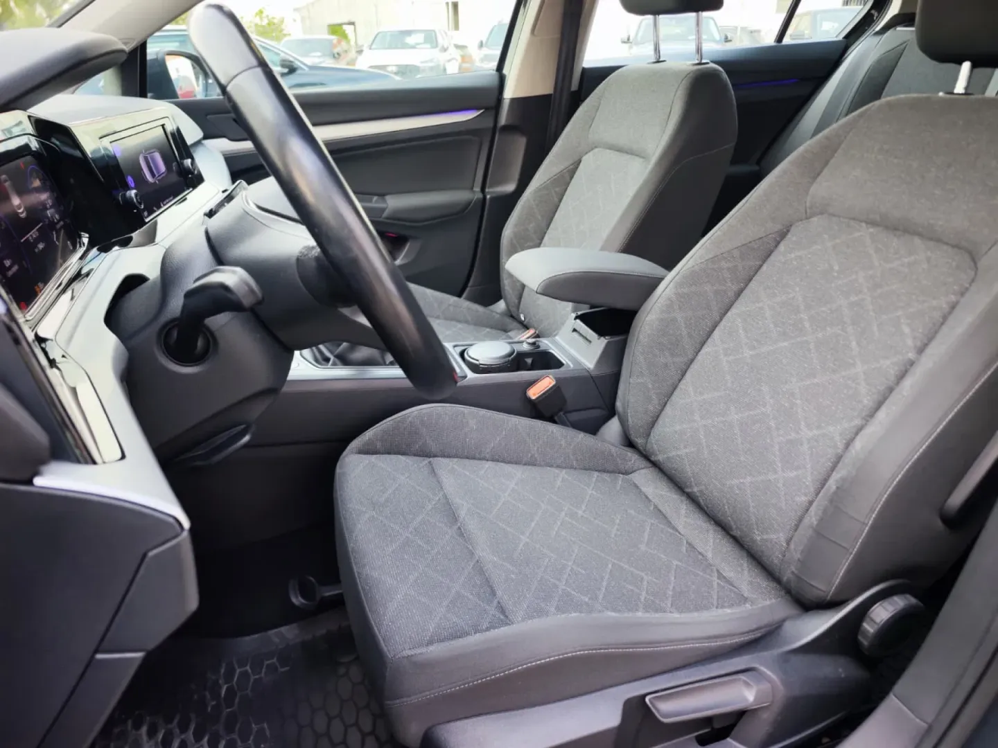 Cumpara/ Vinde online Volkswagen Golf 2021 SH, la cel mai bun pret pentru tine!