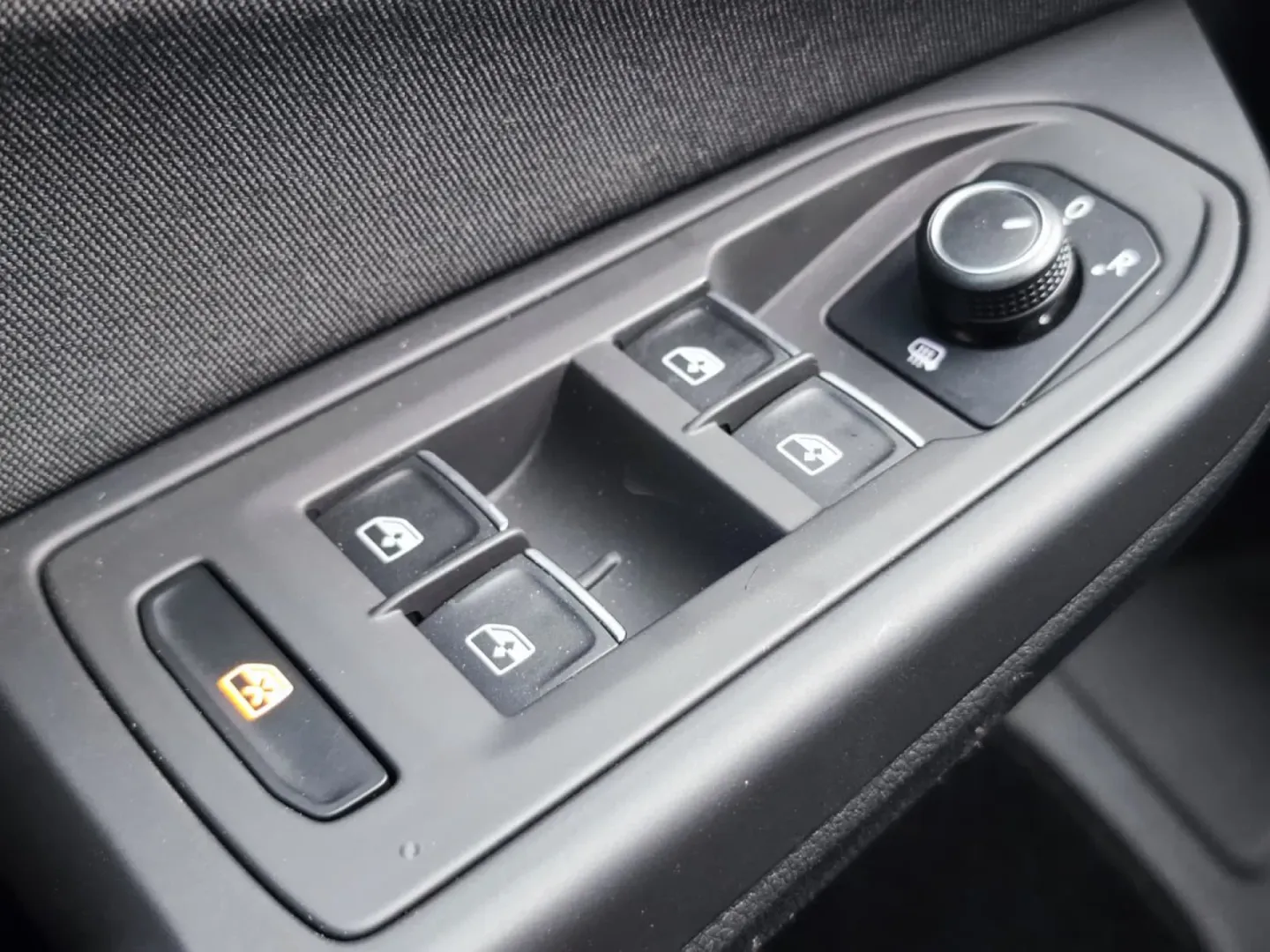 Cumpara/ Vinde online Volkswagen Golf 2021 SH, la cel mai bun pret pentru tine!