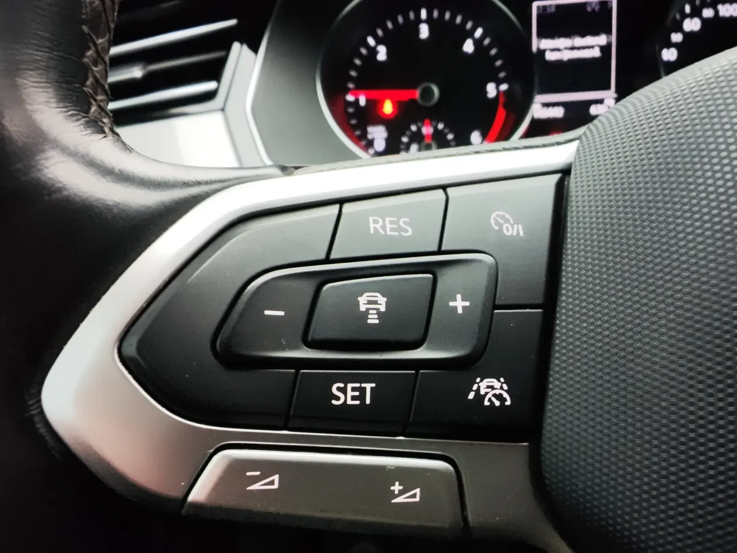 Cumpara/ Vinde online Volkswagen Passat 2020 SH, la cel mai bun pret pentru tine!