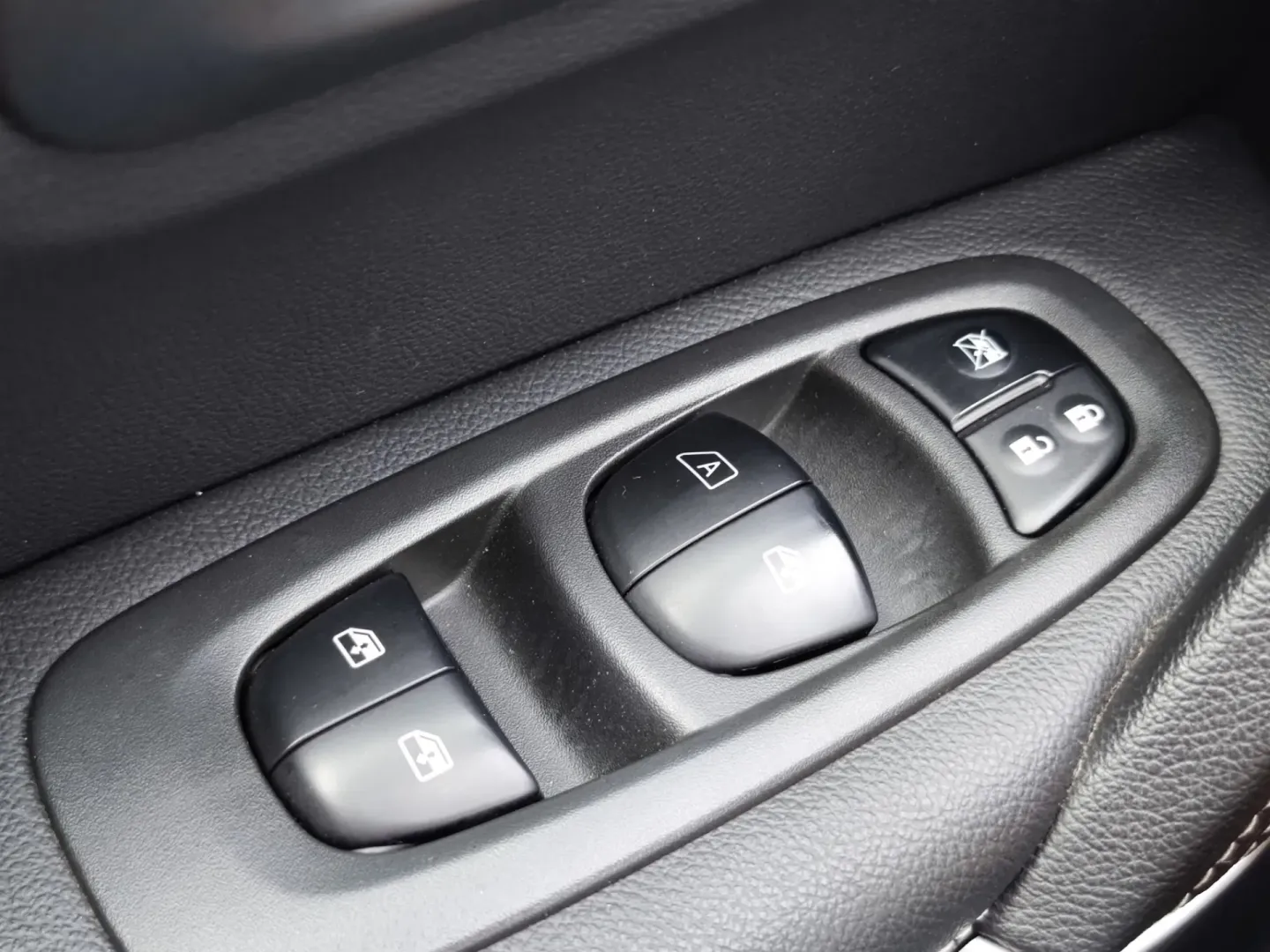 Cumpara/ Vinde online Renault  Kadjar 2018 SH, la cel mai bun pret pentru tine!