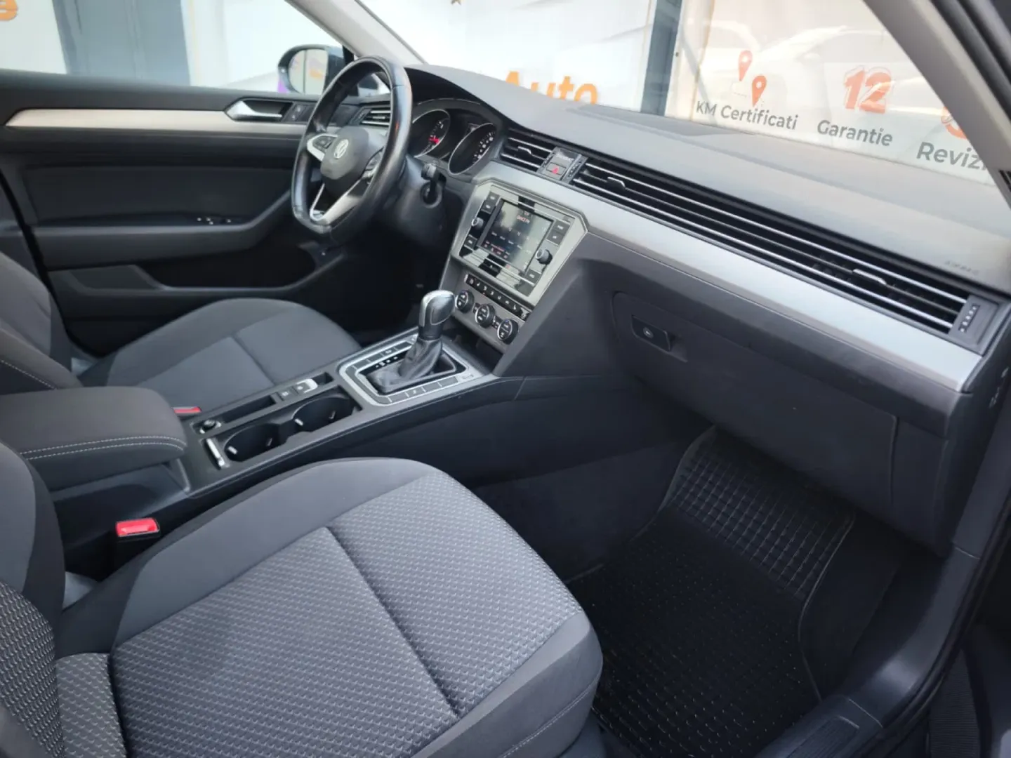 Cumpara/ Vinde online Volkswagen Passat 2020 SH, la cel mai bun pret pentru tine!