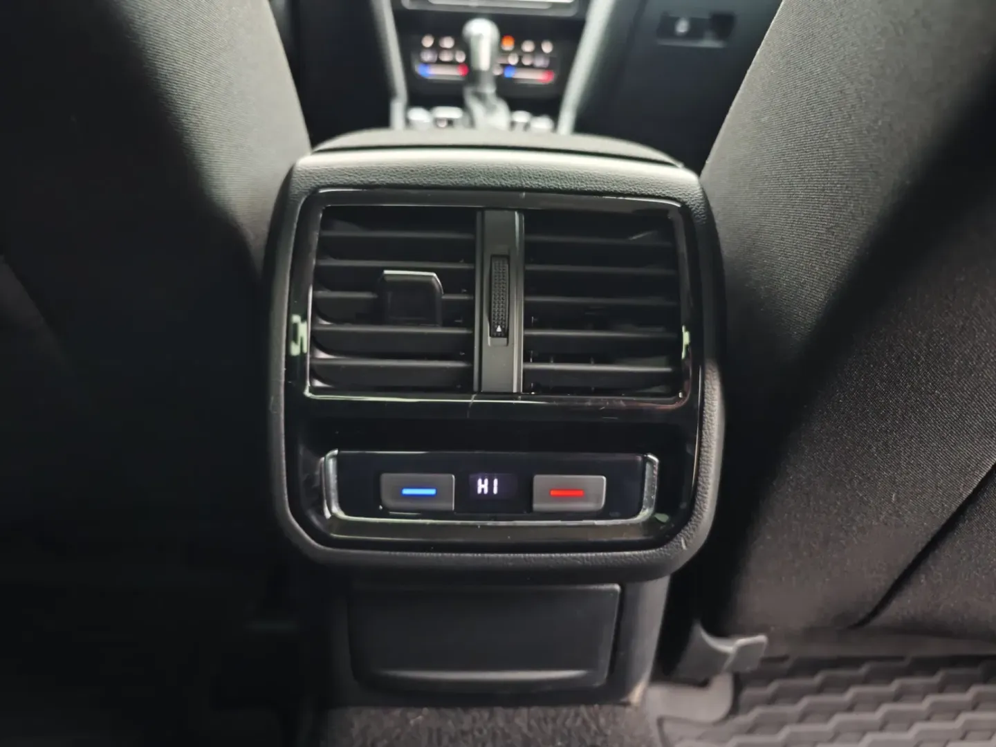 Cumpara/ Vinde online Volkswagen Passat 2020 SH, la cel mai bun pret pentru tine!