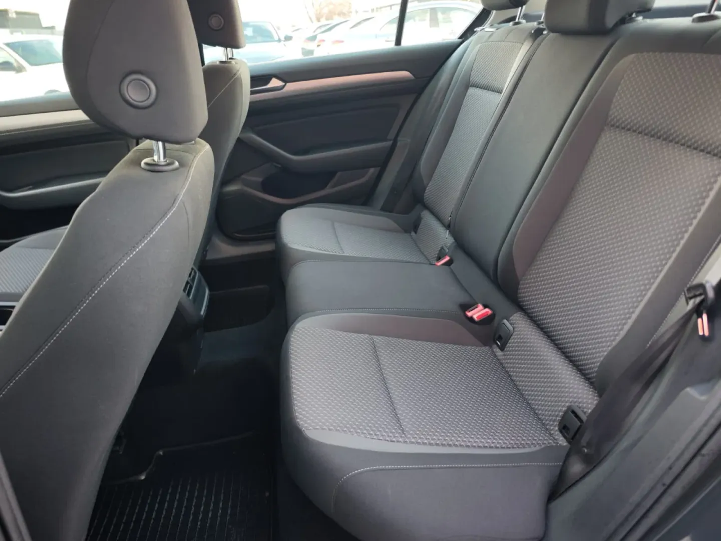 Cumpara/ Vinde online Volkswagen Passat 2020 SH, la cel mai bun pret pentru tine!