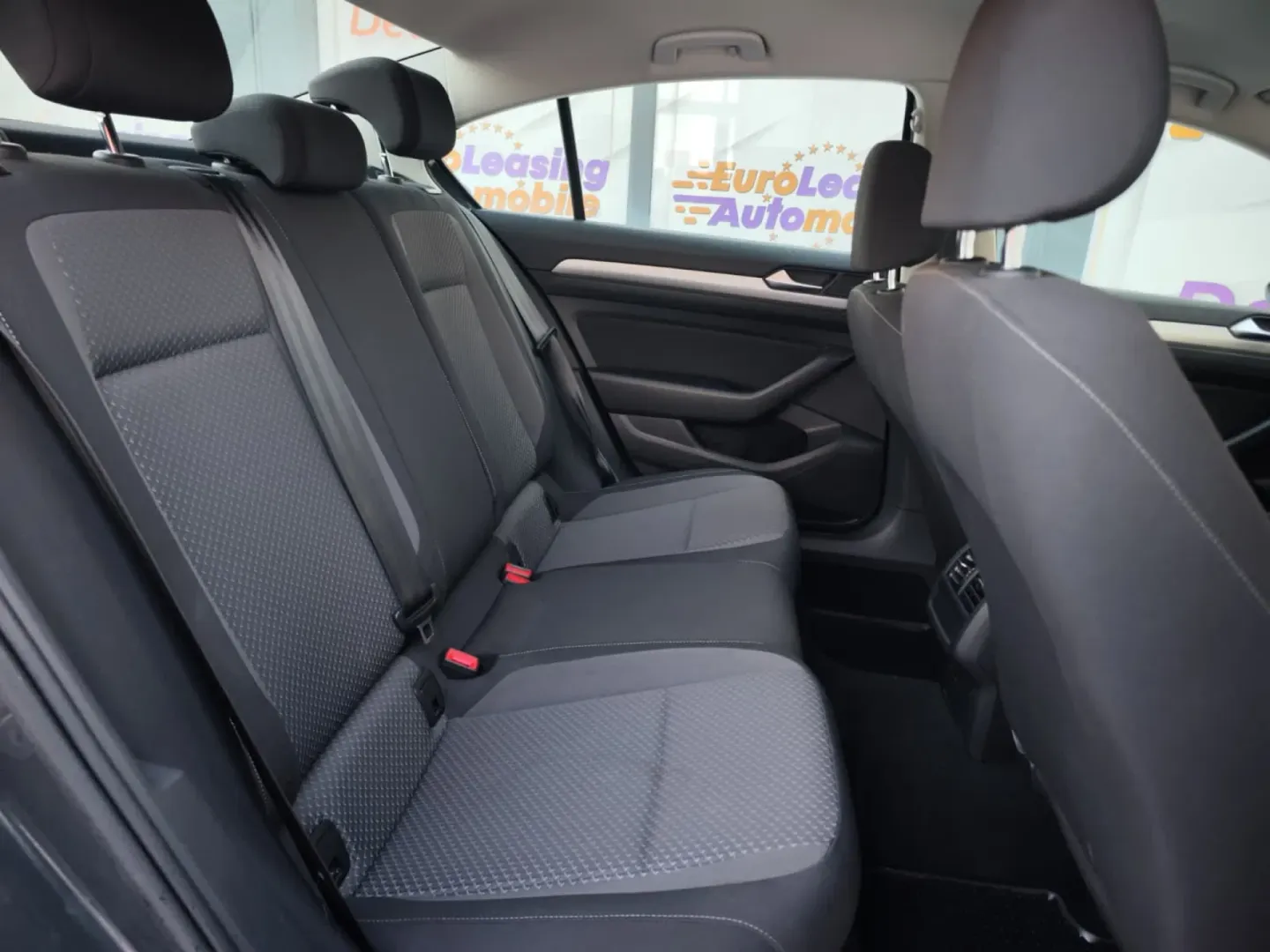 Cumpara/ Vinde online Volkswagen Passat 2020 SH, la cel mai bun pret pentru tine!