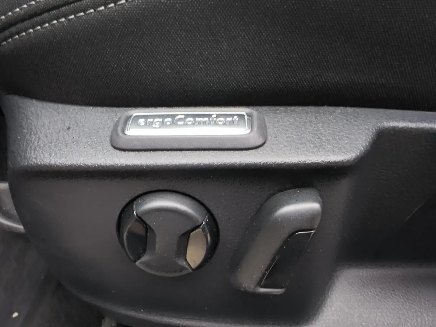 Cumpara/ Vinde online Volkswagen Passat 2020 SH, la cel mai bun pret pentru tine!