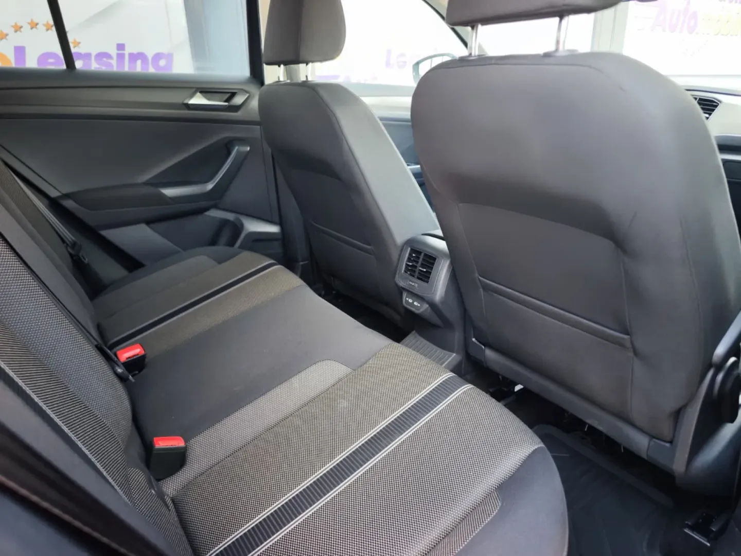 Cumpara/ Vinde online Volkswagen T-Roc 2021 SH, la cel mai bun pret pentru tine!