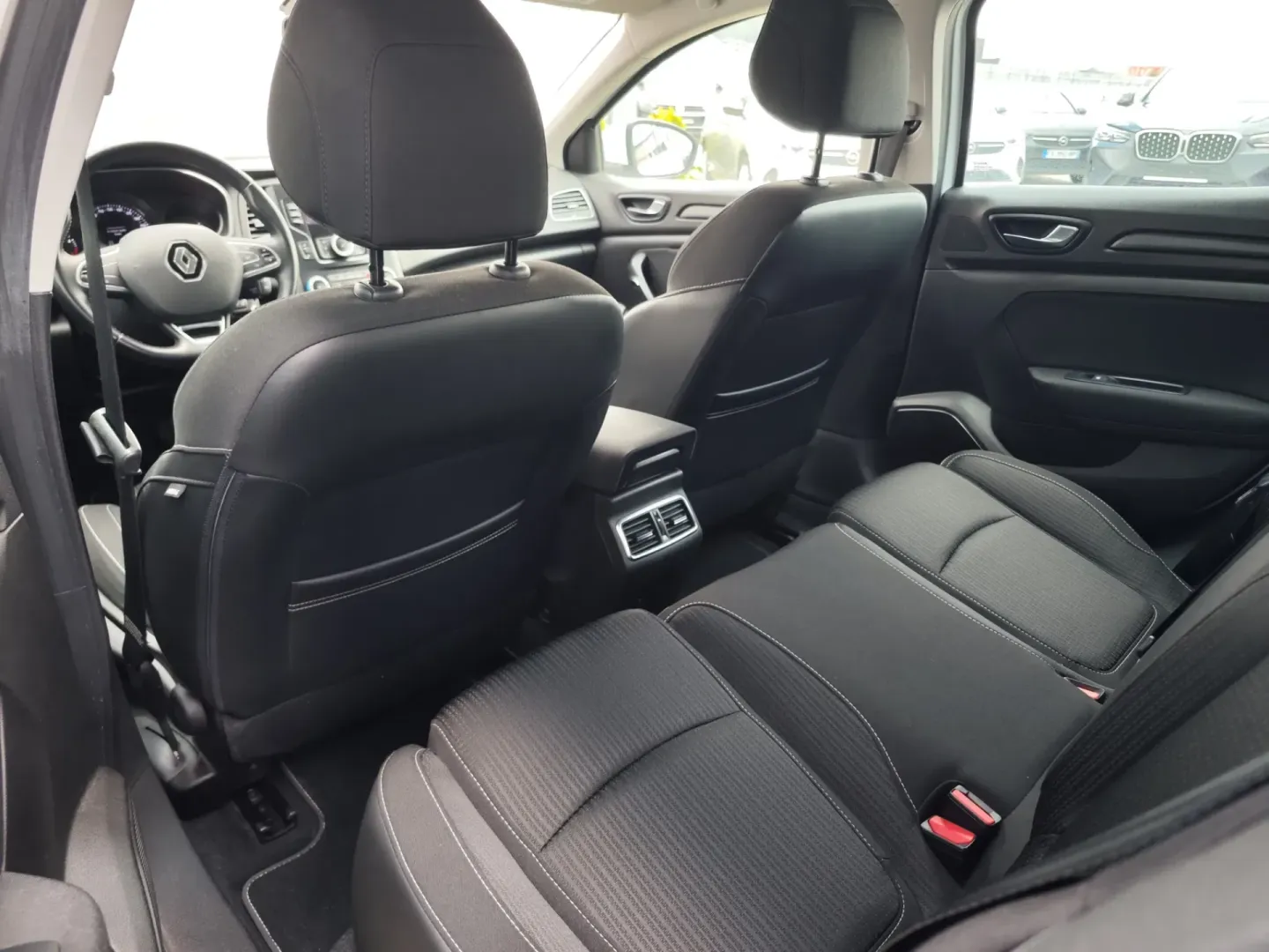 Cumpara/ Vinde online Renault  Megane 2018 SH, la cel mai bun pret pentru tine!