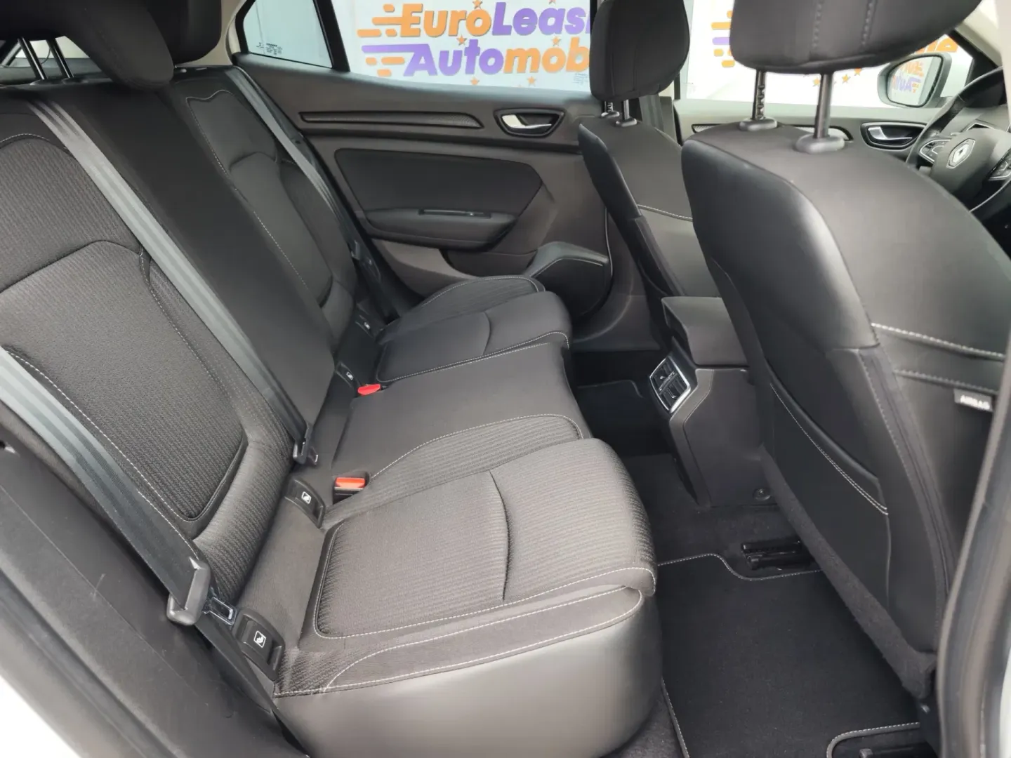 Cumpara/ Vinde online Renault  Megane 2018 SH, la cel mai bun pret pentru tine!