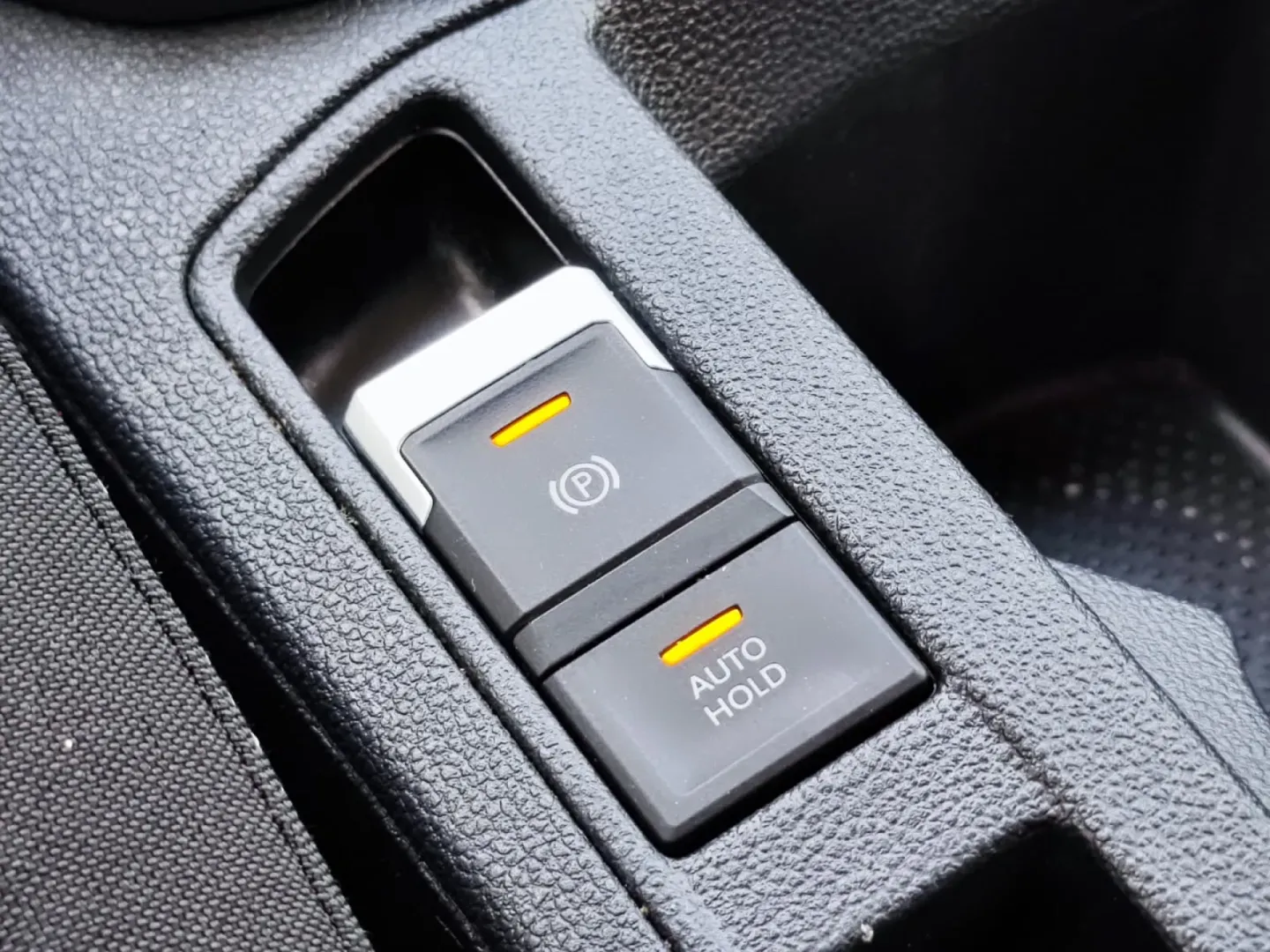 Cumpara/ Vinde online Volkswagen T-Roc 2021 SH, la cel mai bun pret pentru tine!