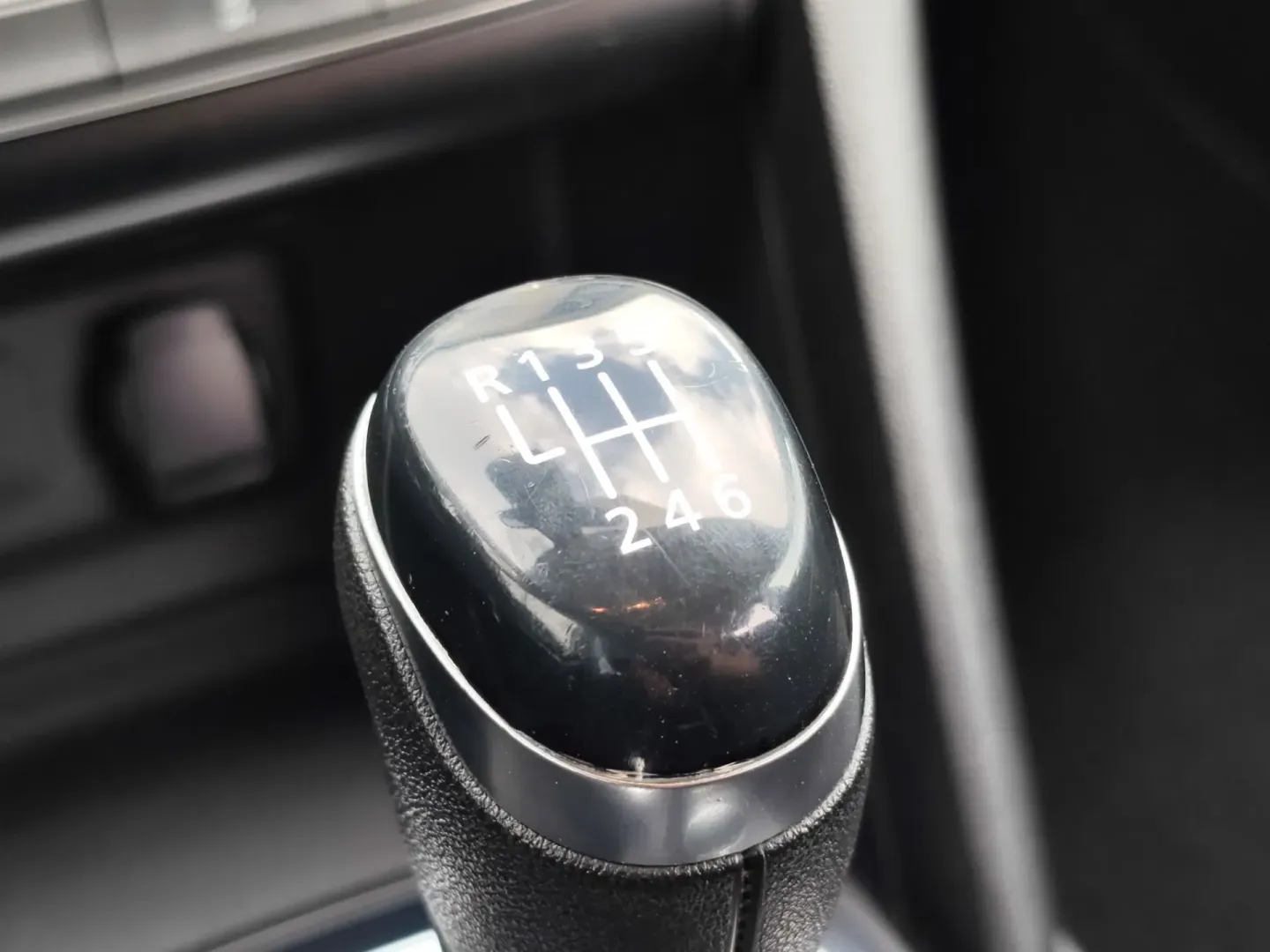 Cumpara/ Vinde online Renault  Megane 2018 SH, la cel mai bun pret pentru tine!