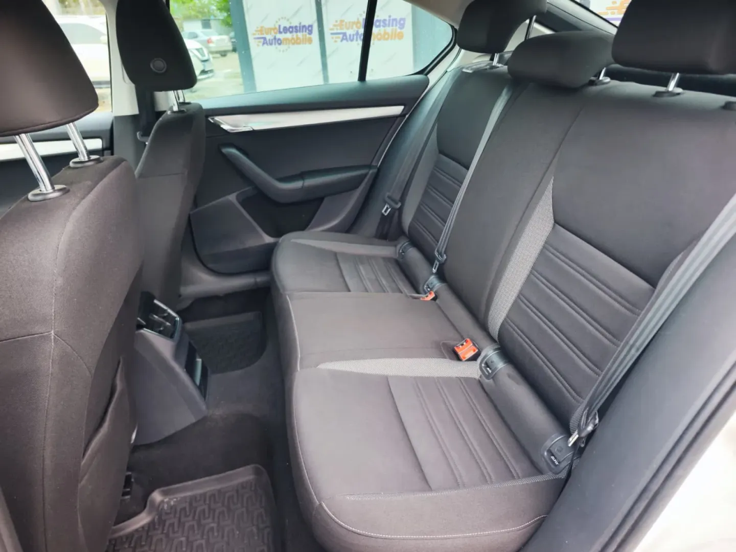 Cumpara/ Vinde online Skoda Octavia 2020 SH, la cel mai bun pret pentru tine!