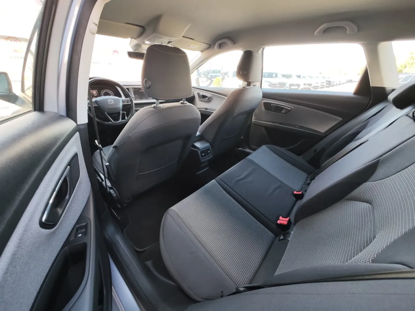 Cumpara/ Vinde online Seat Leon 2018 SH, la cel mai bun pret pentru tine!