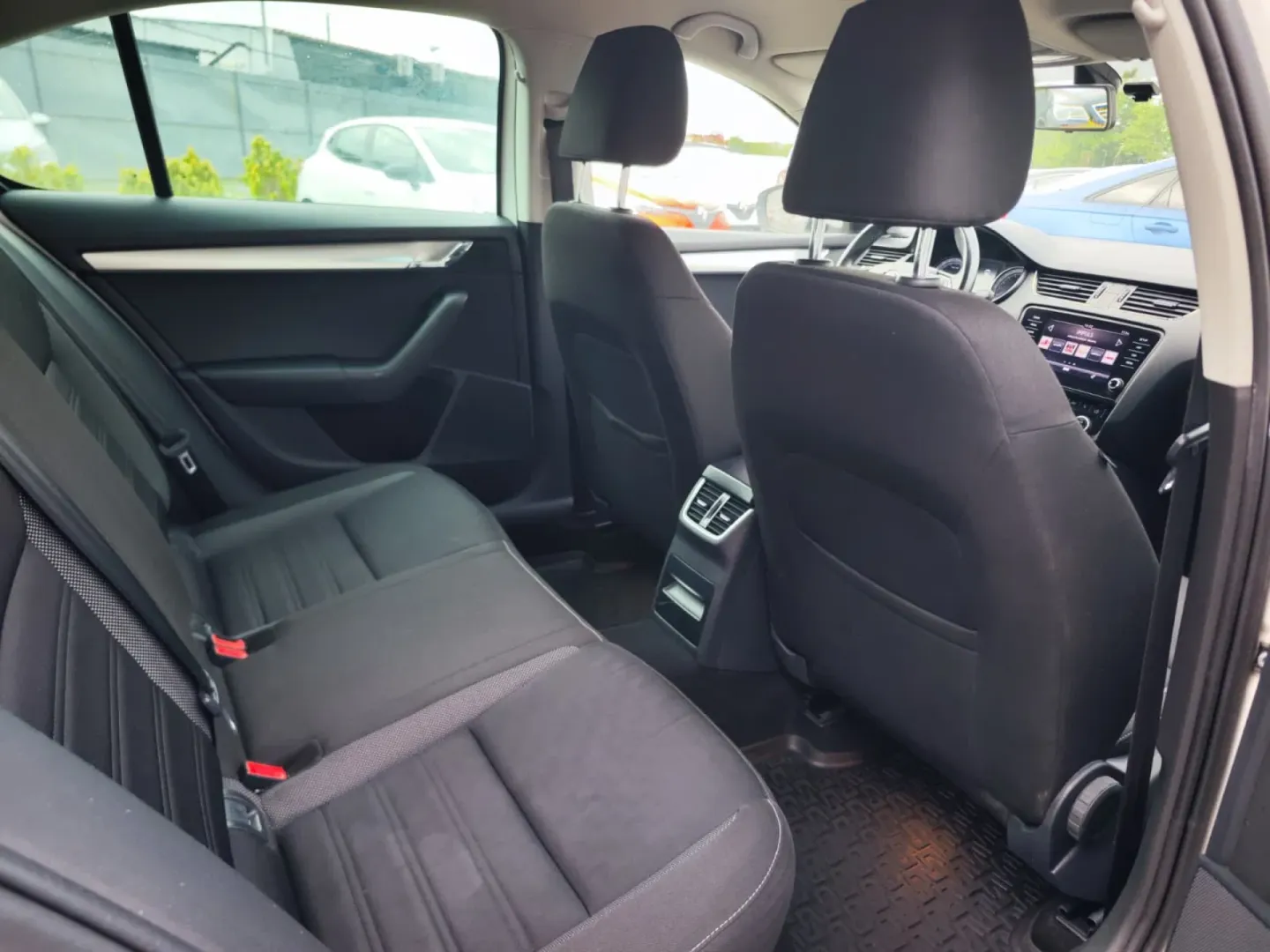 Cumpara/ Vinde online Skoda Octavia 2020 SH, la cel mai bun pret pentru tine!