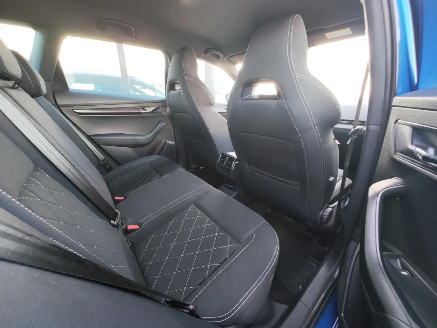 Cumpara/ Vinde online Skoda Karoq 2020 SH, la cel mai bun pret pentru tine!
