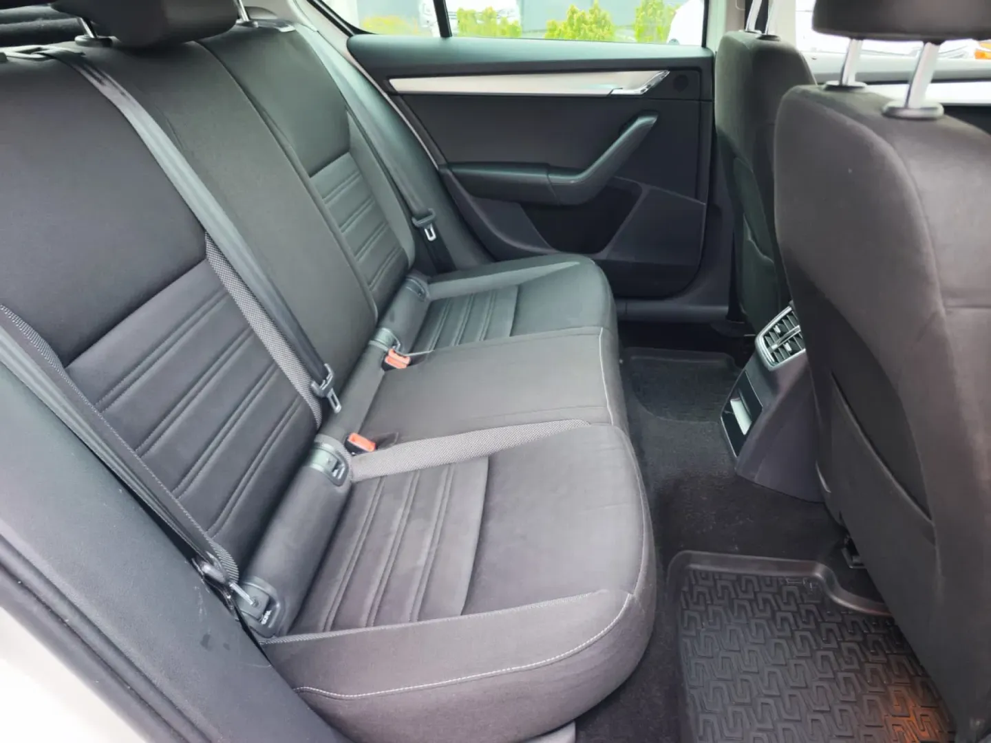Cumpara/ Vinde online Skoda Octavia 2020 SH, la cel mai bun pret pentru tine!