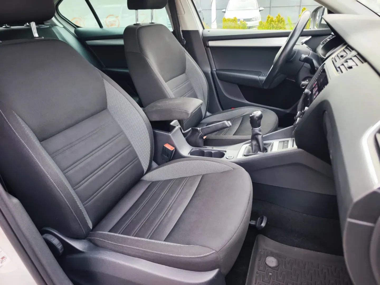 Cumpara/ Vinde online Skoda Octavia 2020 SH, la cel mai bun pret pentru tine!