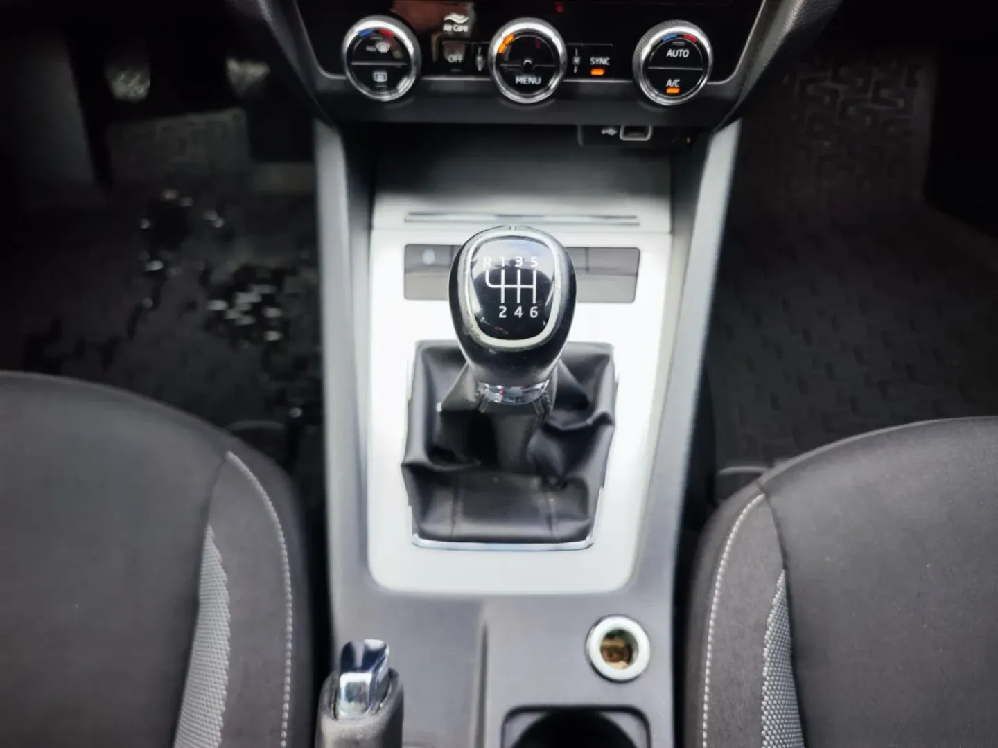 Cumpara/ Vinde online Skoda Octavia 2020 SH, la cel mai bun pret pentru tine!