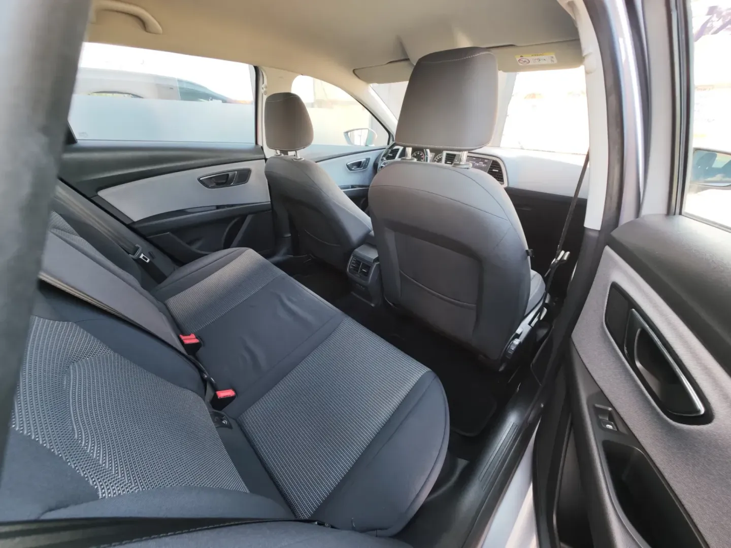 Cumpara/ Vinde online Seat Leon 2018 SH, la cel mai bun pret pentru tine!